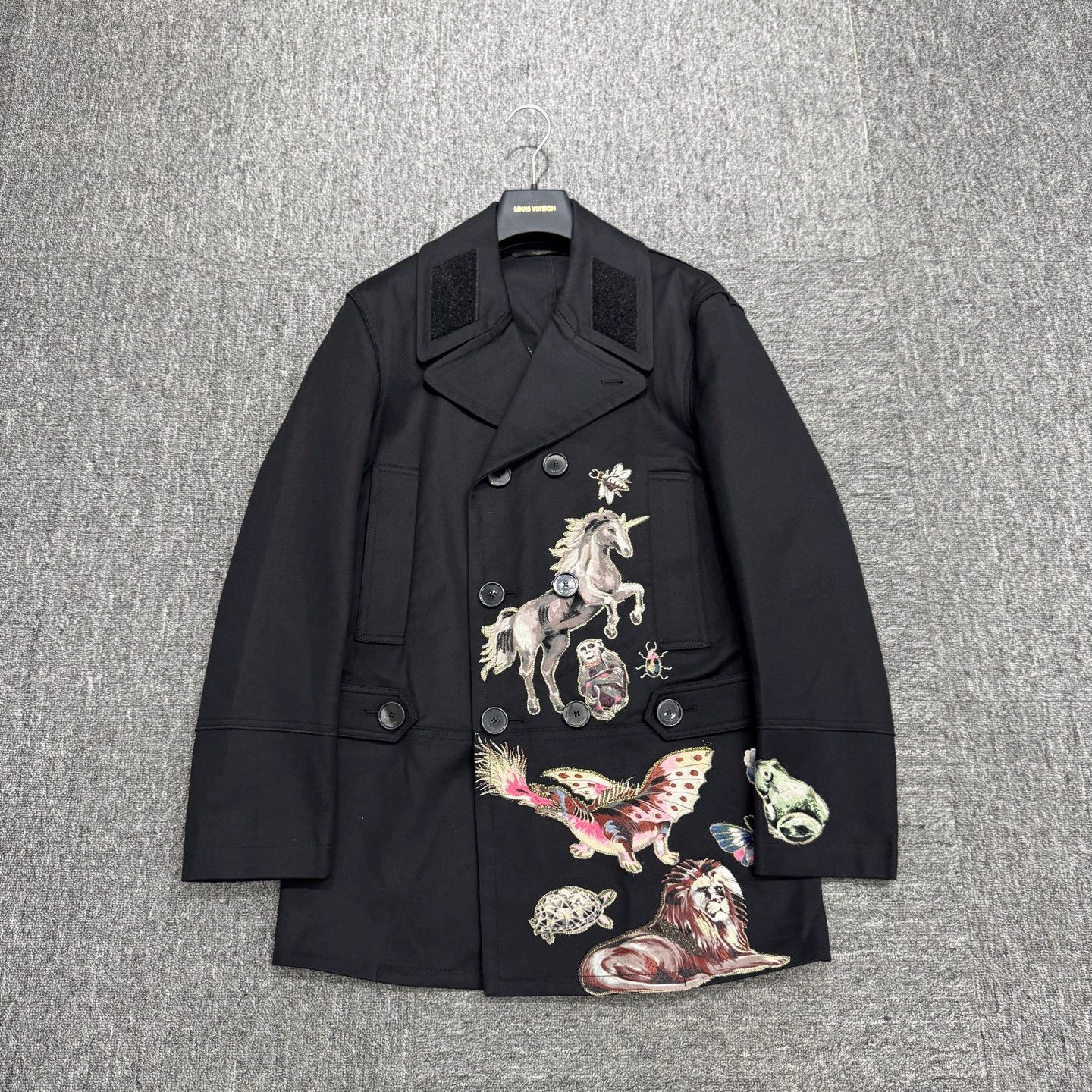 Valentino Valentino Animal Embroidery Jacket 46 Size US S / EU 44-46 / 1 - 1 Thumbnail