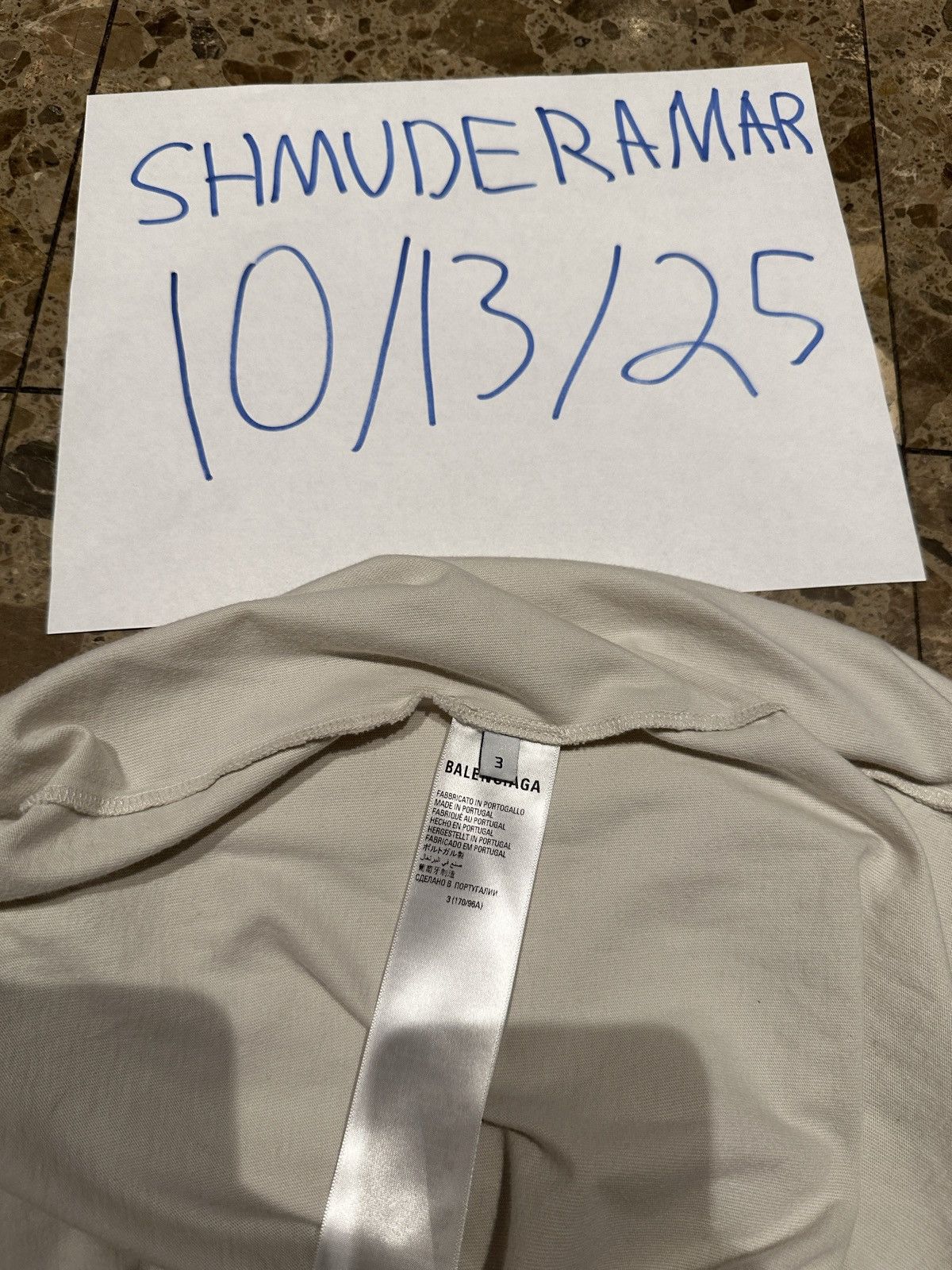 Balenciaga BALENCIAGA 22AW Be different embroidery T-shirt Size US L / EU 52-54 / 3 - 12 Thumbnail