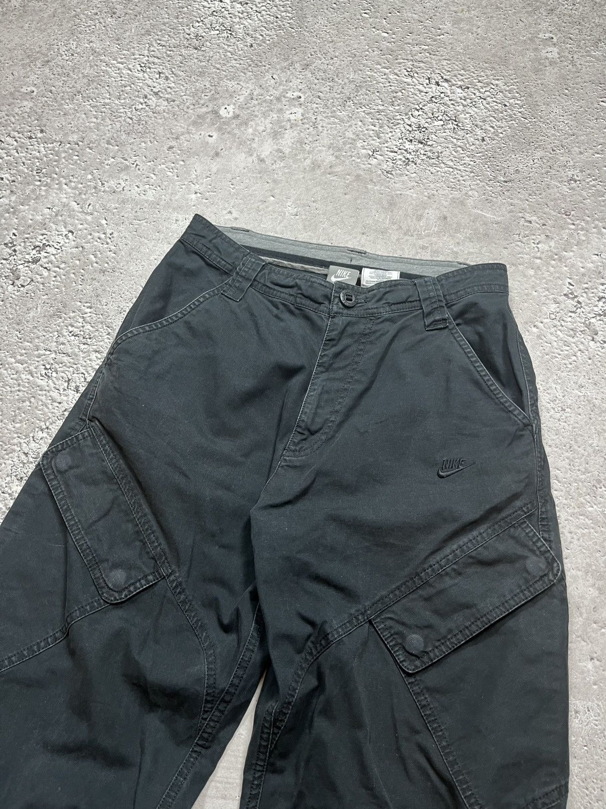 Nike × Vintage Vintage Nike Sportswear Black Utility Cargo Pants 30 Size US 30 / EU 46 - 5 Thumbnail