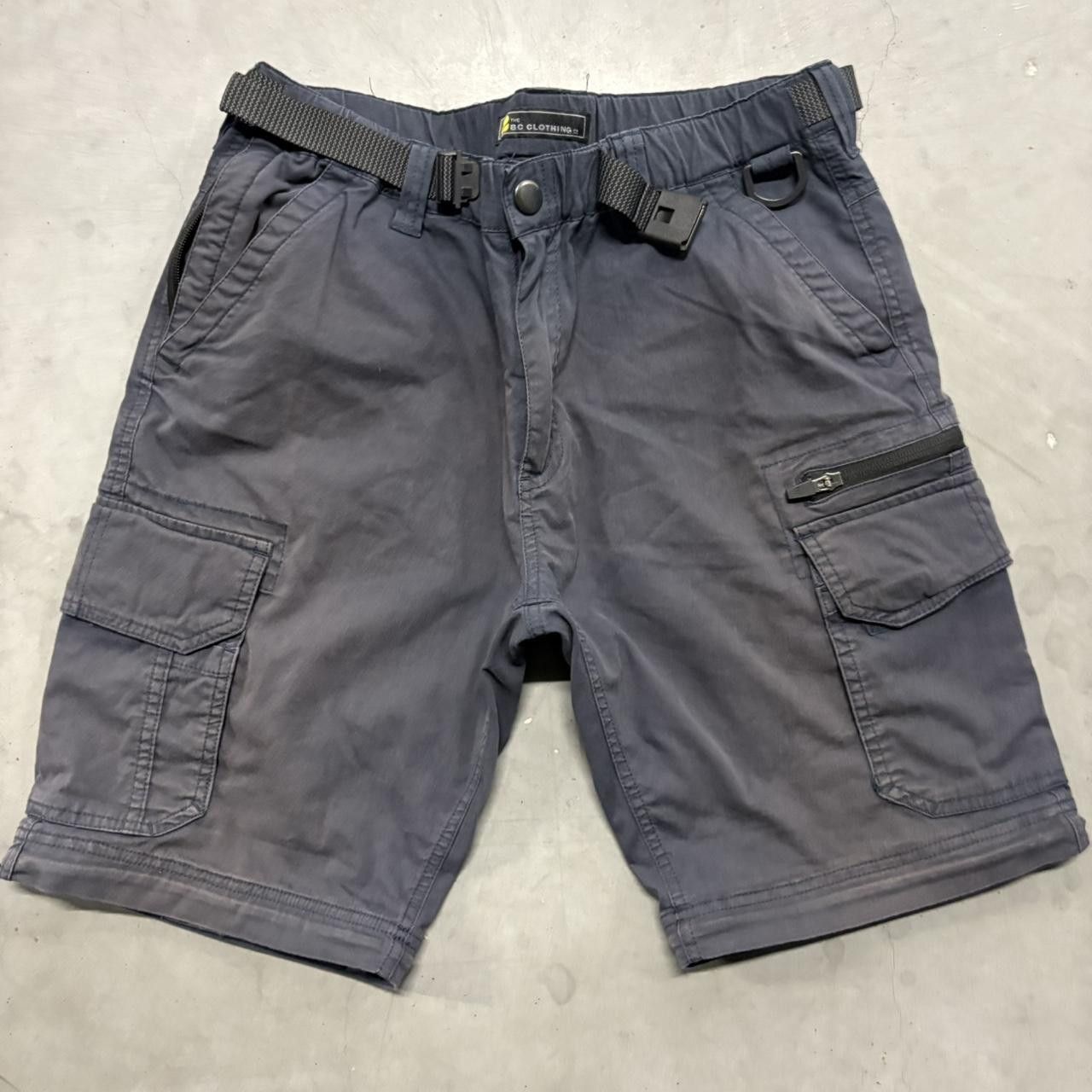 Vintage Crazy Vintage Y2K/2000s Baggy Faded Black Grey Cargo Pants with Zippers to turn into Cargo Shorts! Size US 32 / EU 48 - 8 Thumbnail