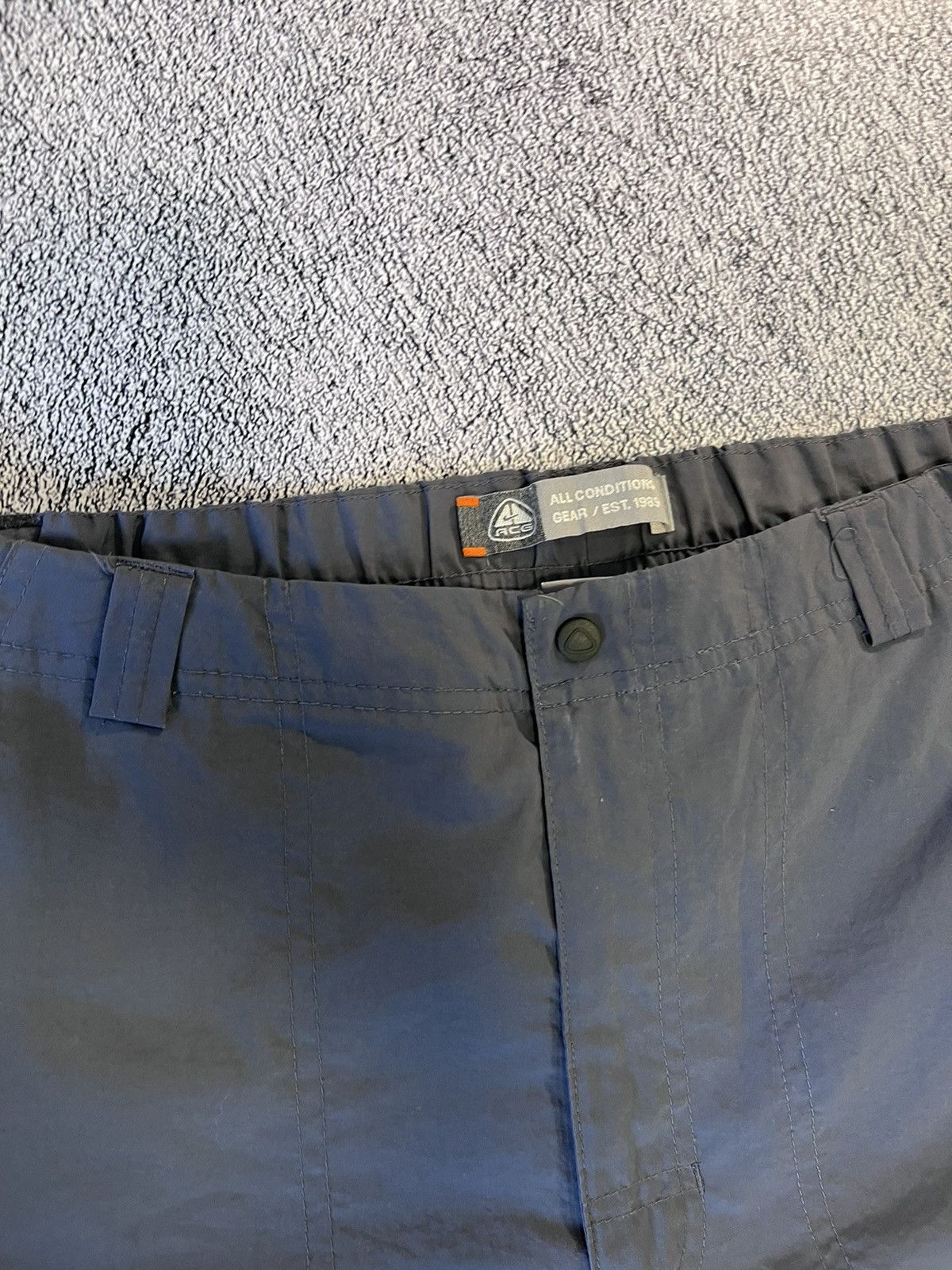 Nike ACG NIKE ACG Mens Pants Vintage Cargo Polyester Made In India Size US 32 / EU 48 - 11 Thumbnail