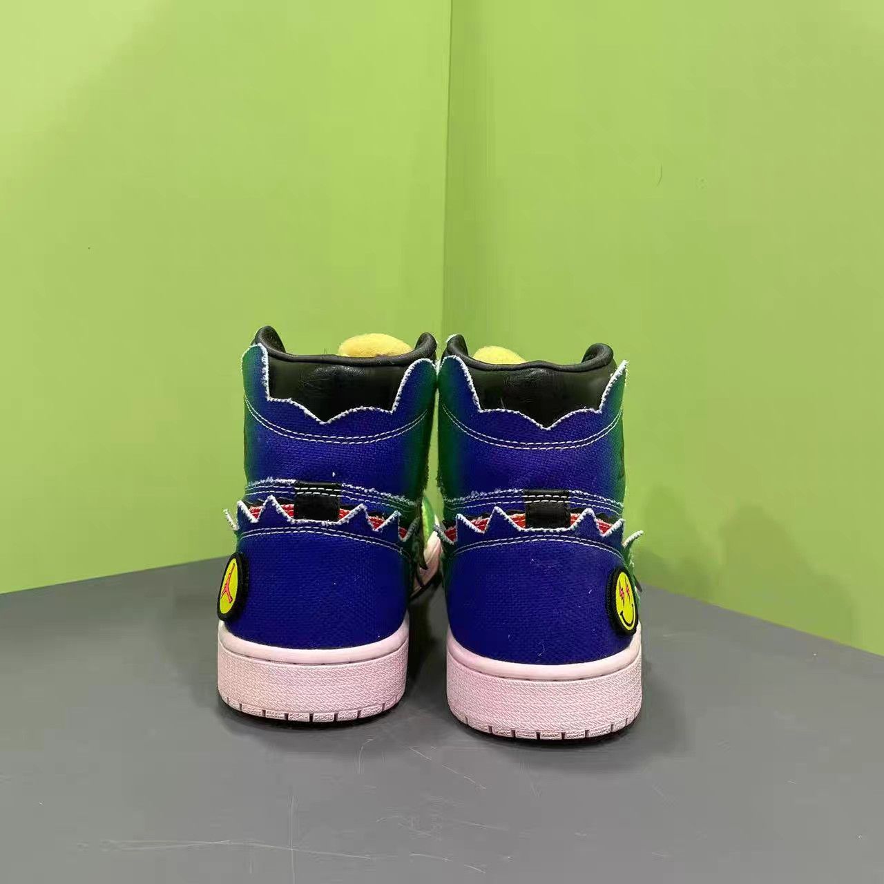 Jordan Brand J Balvin x Air Jordan 1 Rainbow Tie-Dye K15 Size US 10 / EU 43 - 6 Thumbnail