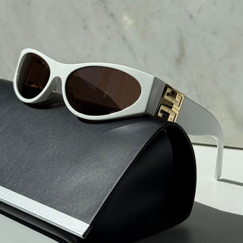 Givenchy NEW Givenchy GV40055I Mask White Sunglasses $870 Size ONE SIZE - 1 Thumbnail