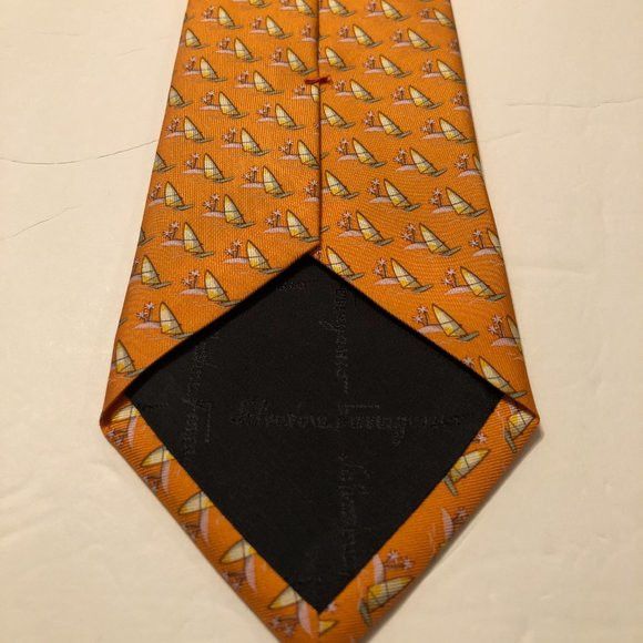 Salvatore Ferragamo SALVATORE FERRAGAMO MEN'S NEW 100%SILK TIE WIDTH: 3 1/2" Size ONE SIZE - 5 Thumbnail