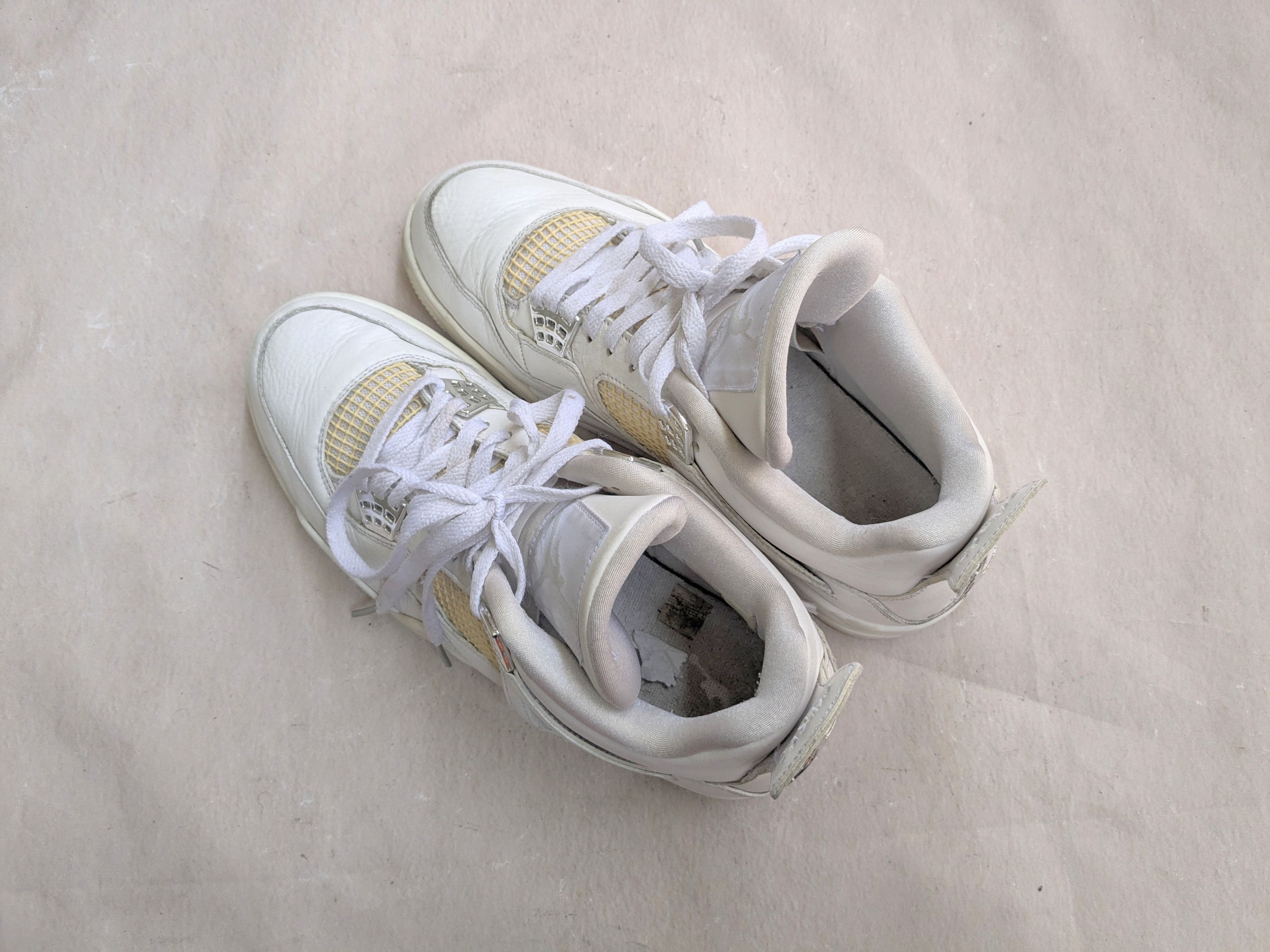 Jordan Brand Nike Air Jordan 4 Retro Pure Money 11.5 White Silver Leather Size US 11.5 / EU 44-45 - 13 Thumbnail