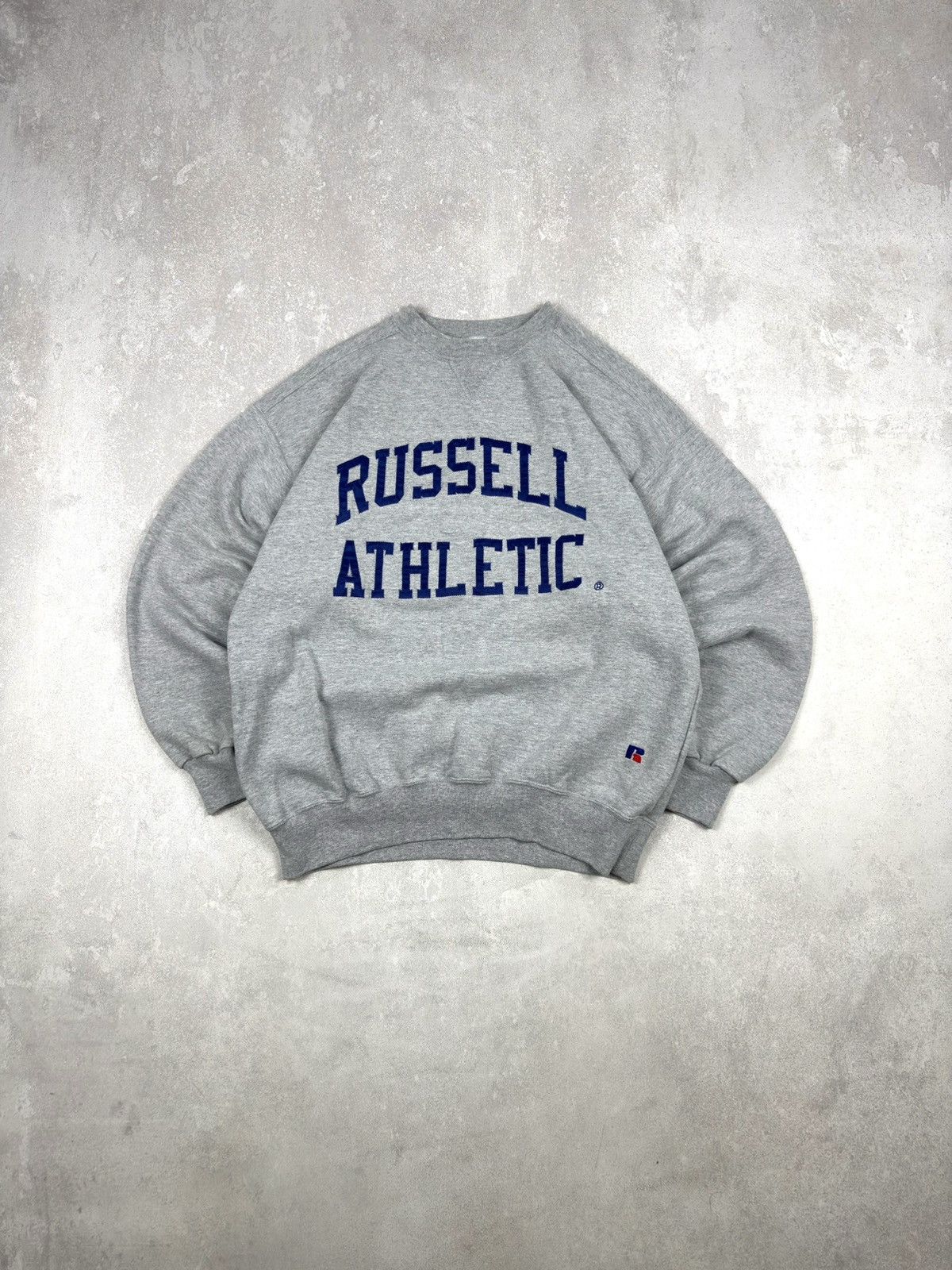 Vintage 90s Russel Athletic USA Gray Sweatshirt Big Logo - ohana