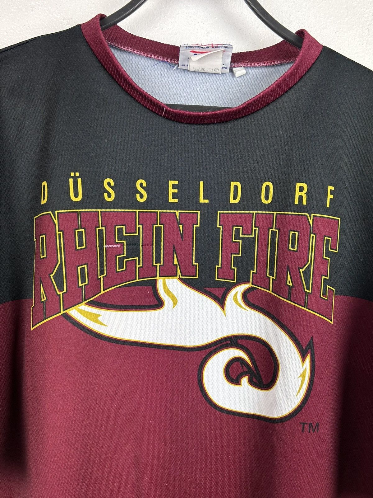 NFL 90s Vintage NFL Badge Dusseldorf Rhein Fire #14 Jersey Size US XXL / EU 58 / 5 - 2 Thumbnail