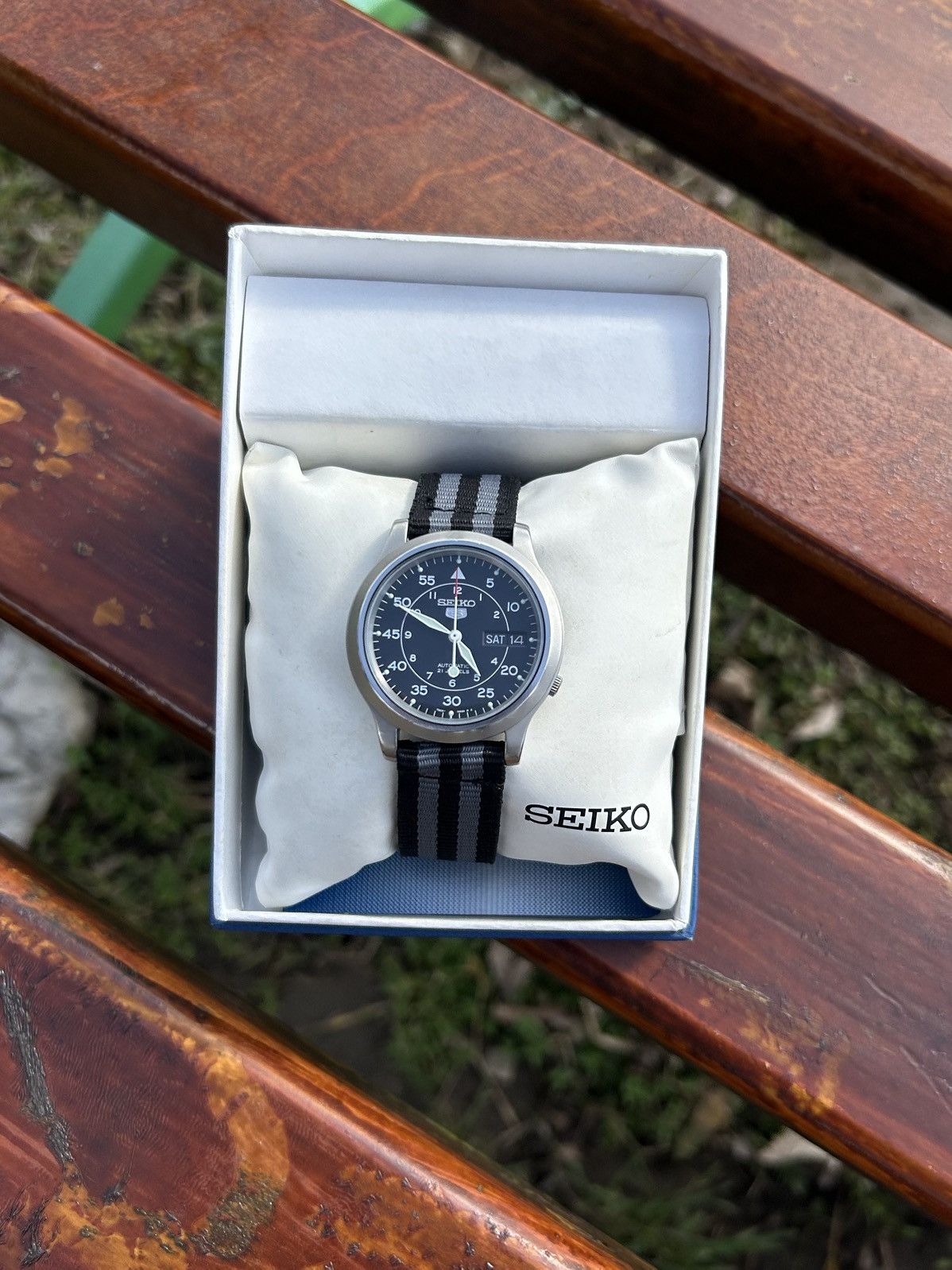 Seiko Vintage Seiko 5 Watch Automatic Mechanical Japan Made 2000's Size ONE SIZE - 2 Thumbnail