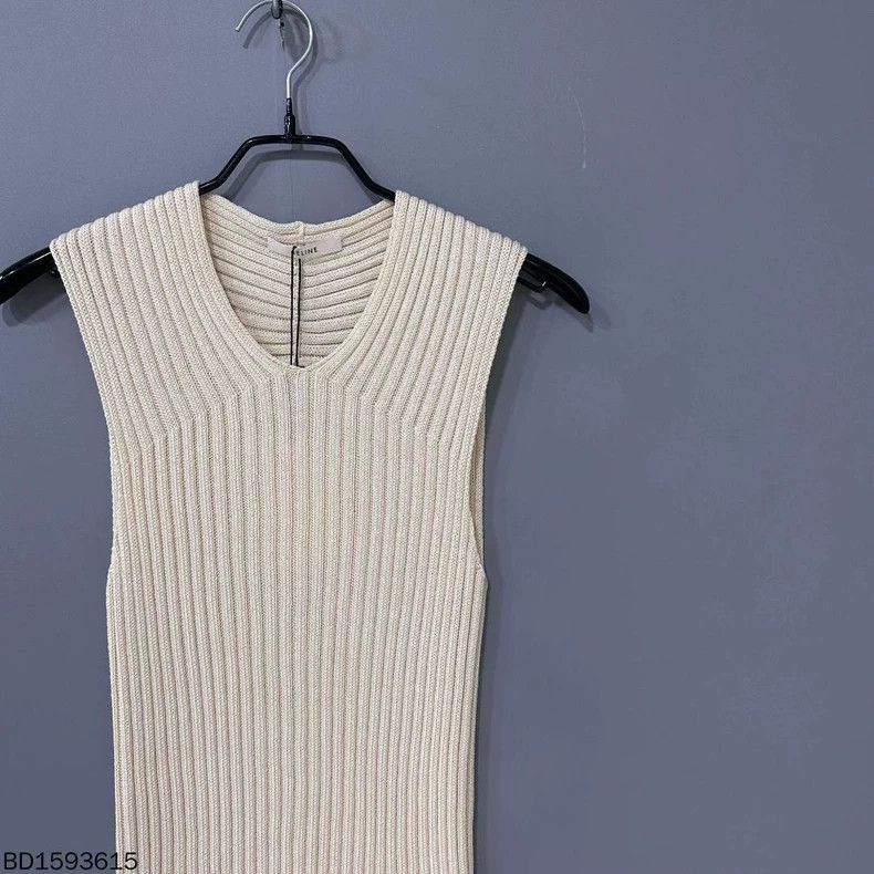 Celine Long Sleeved Knit Dress in OffWhite Size M / US 6-8 / IT 42-44 - 2 Thumbnail