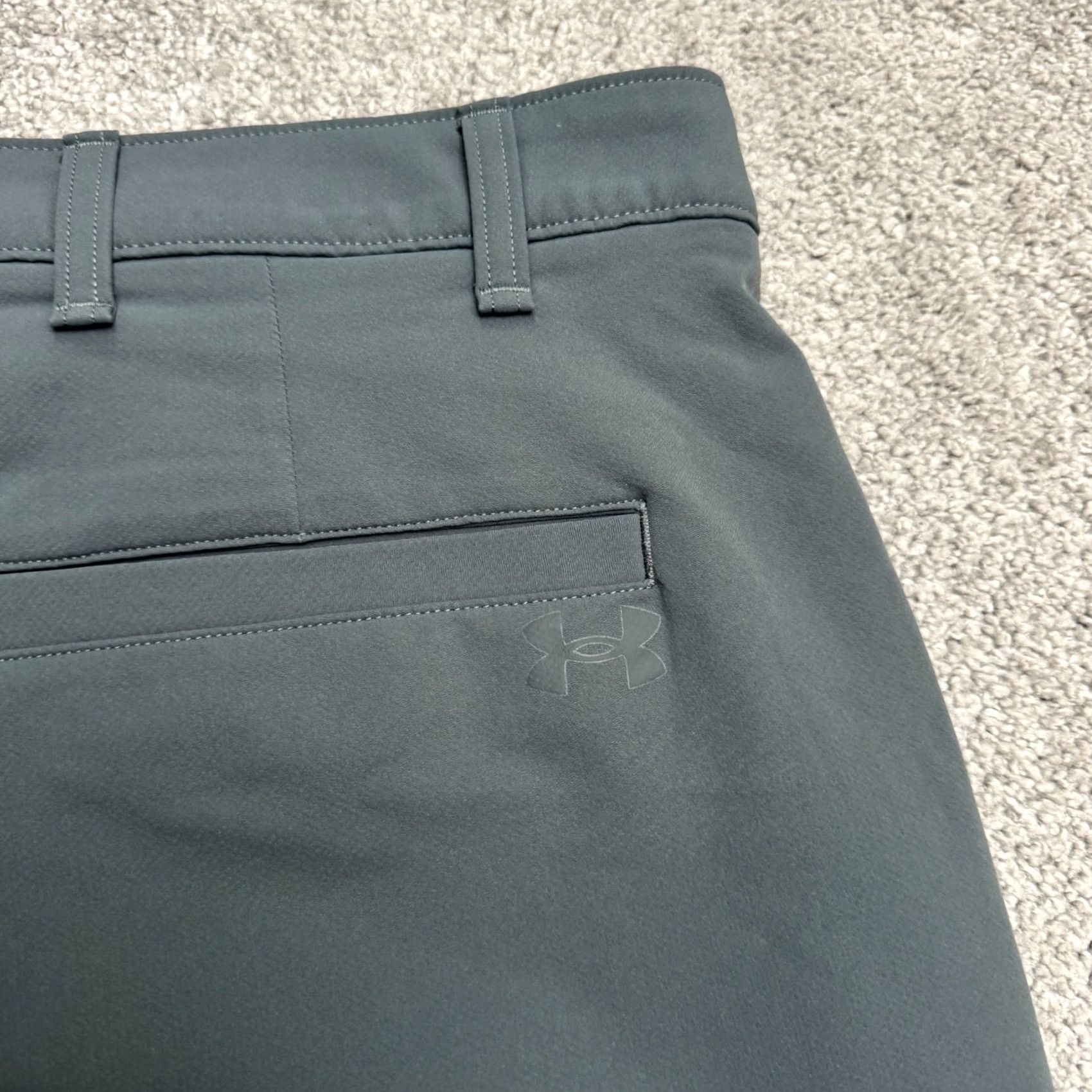 Under Armour Under Armour Showdown Golf Chino Shorts Mens 40 Gray Stretch Fit Performance Size US 40 / EU 56 - 3 Thumbnail