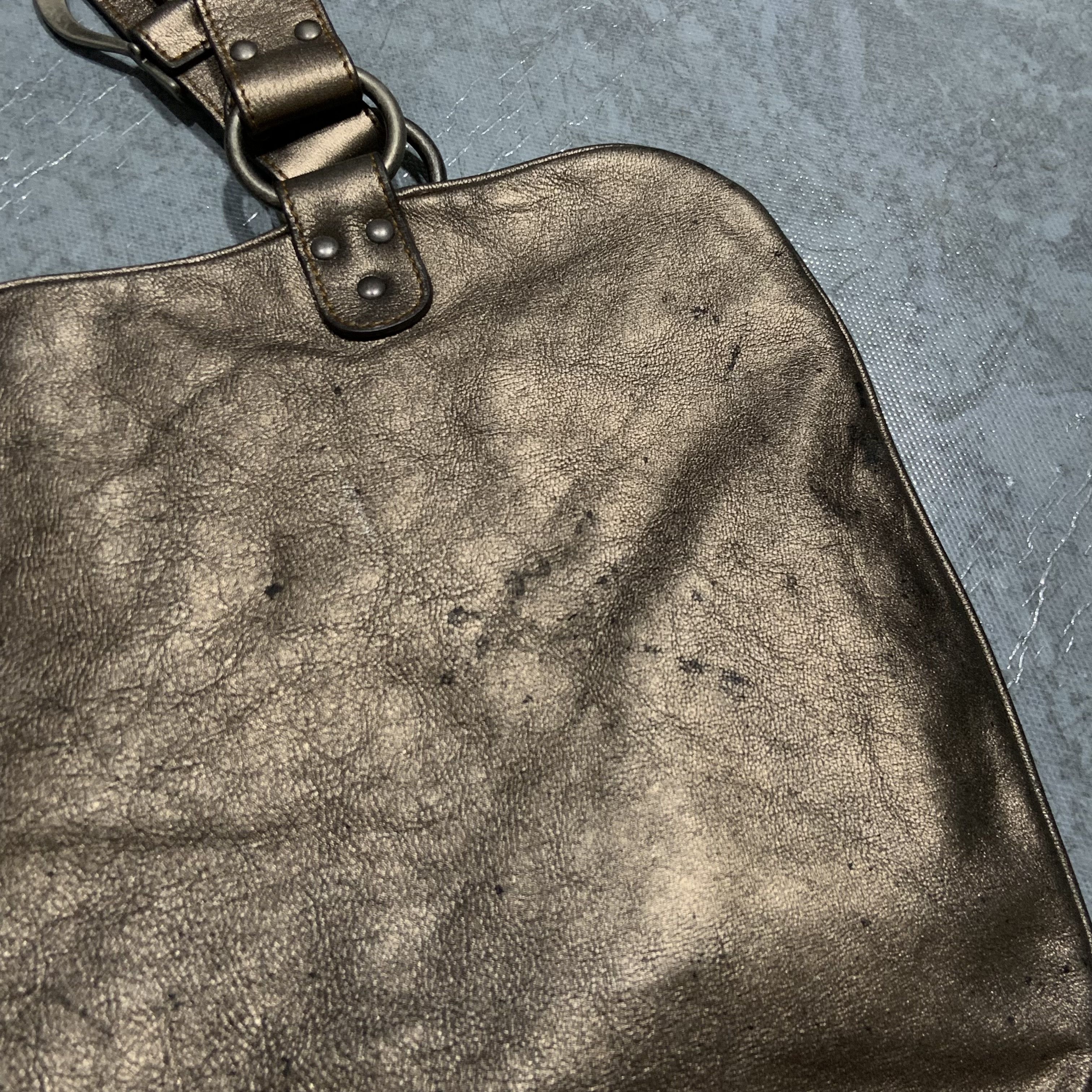 Dior Christian Dior - AW06 - Silver Mettalic Leather Gaucho Bag Size ONE SIZE - 14 Thumbnail