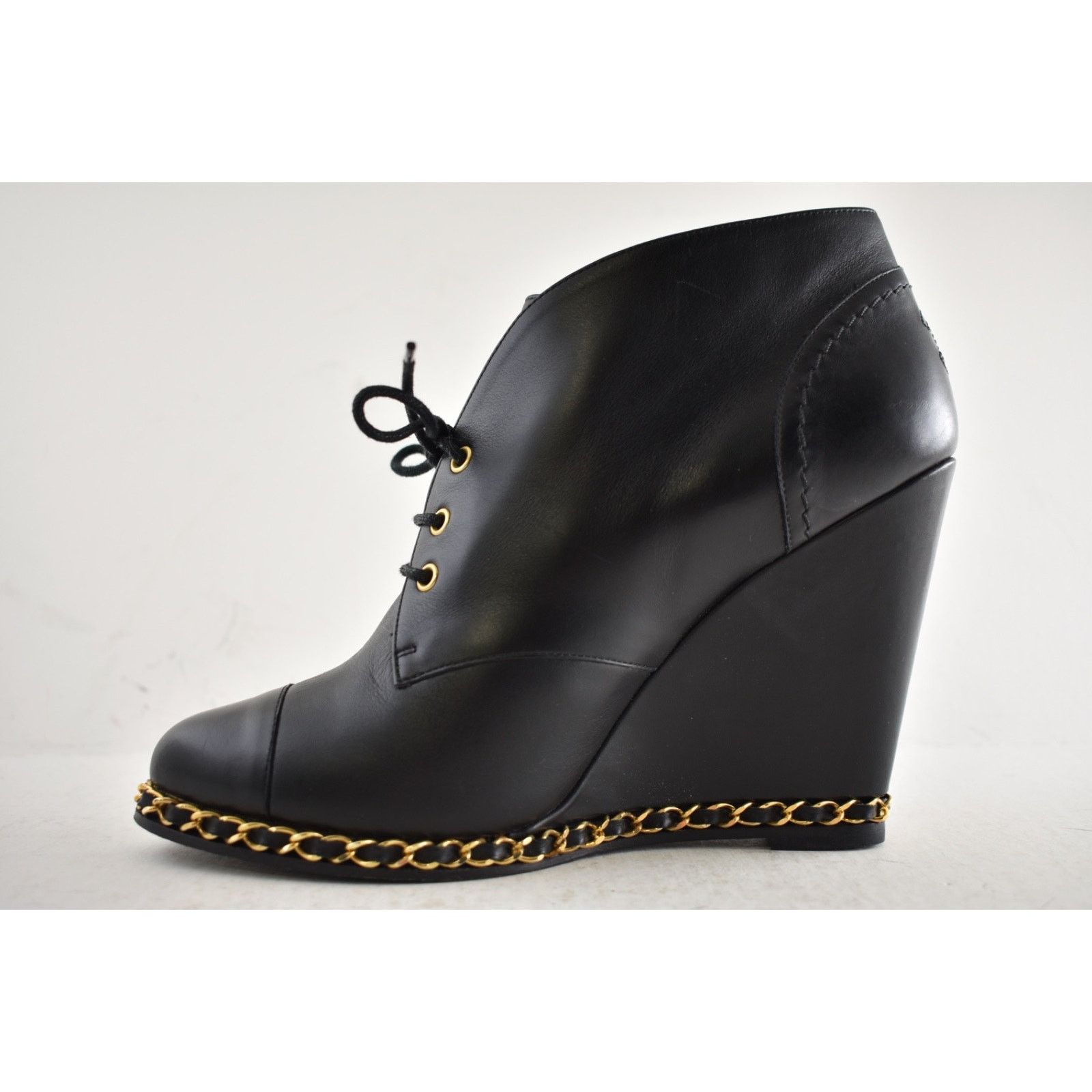 Chanel Chanel Black Leather Chain CC Lace Up Ankle Wedge Boot 38.5 Size US 8.5 / IT 38.5 - 12 Thumbnail