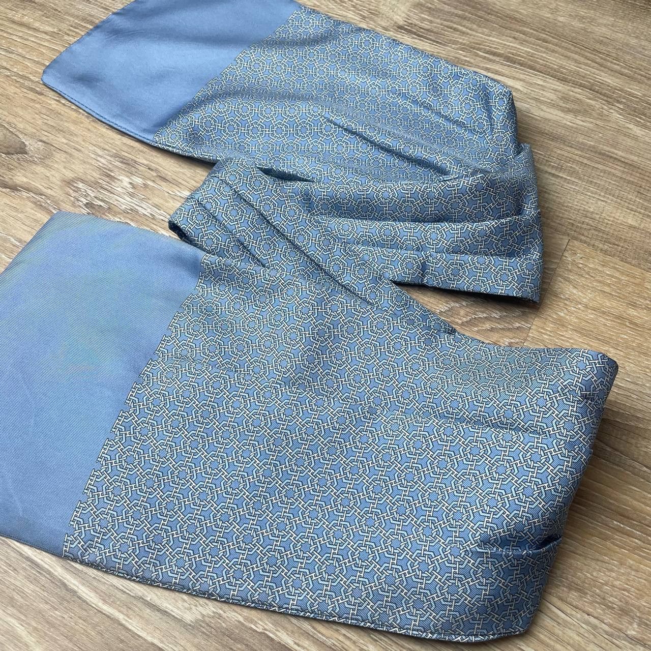 Hermes Hermes Paris Ascot Silk Tie Blue Geometry Size ONE SIZE - 5 Thumbnail