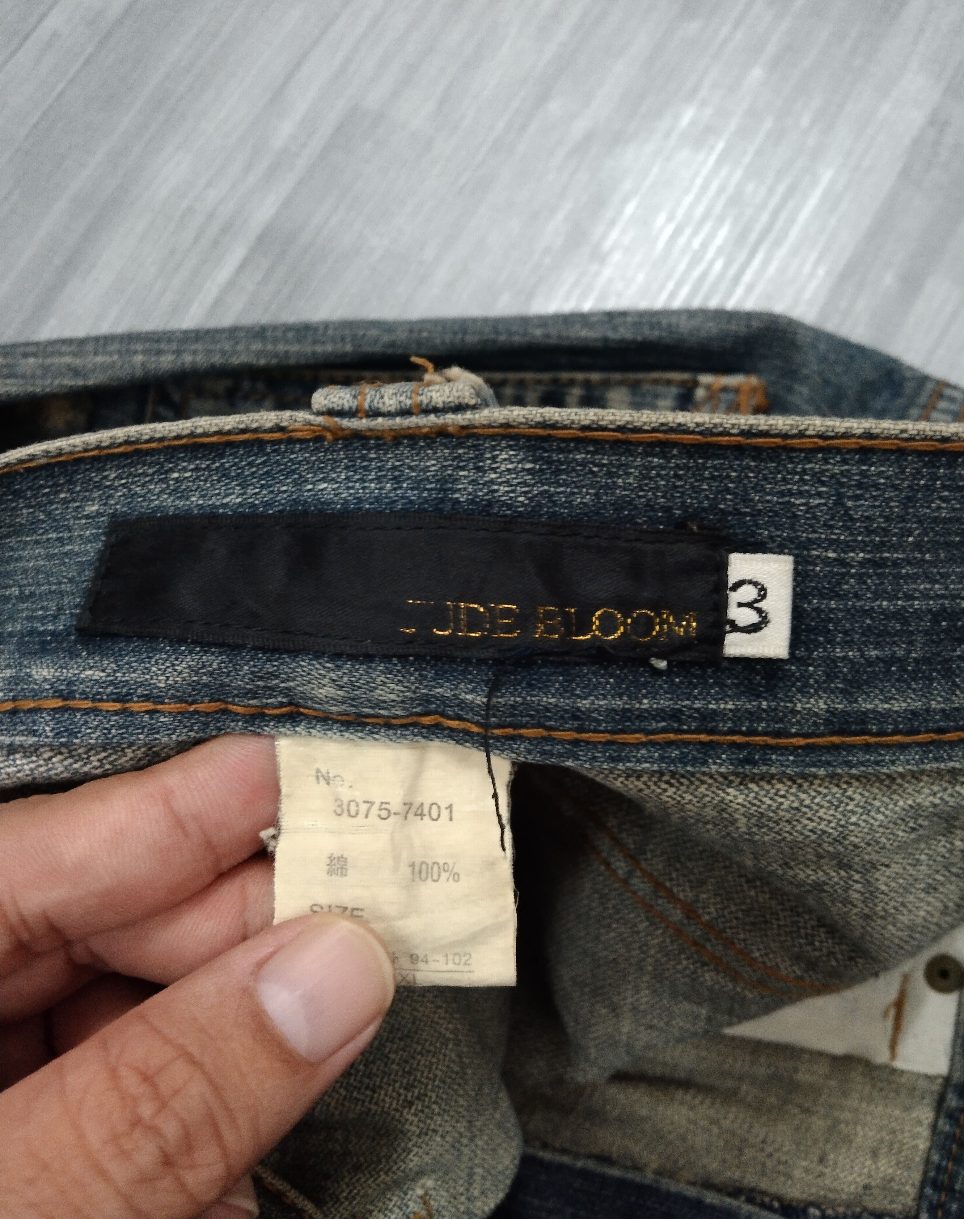 Japanese Brand SICK RIPED PACTHWORK FLOWER JUDE BLOOM DENIM PANTS Size US 33 - 7 Thumbnail
