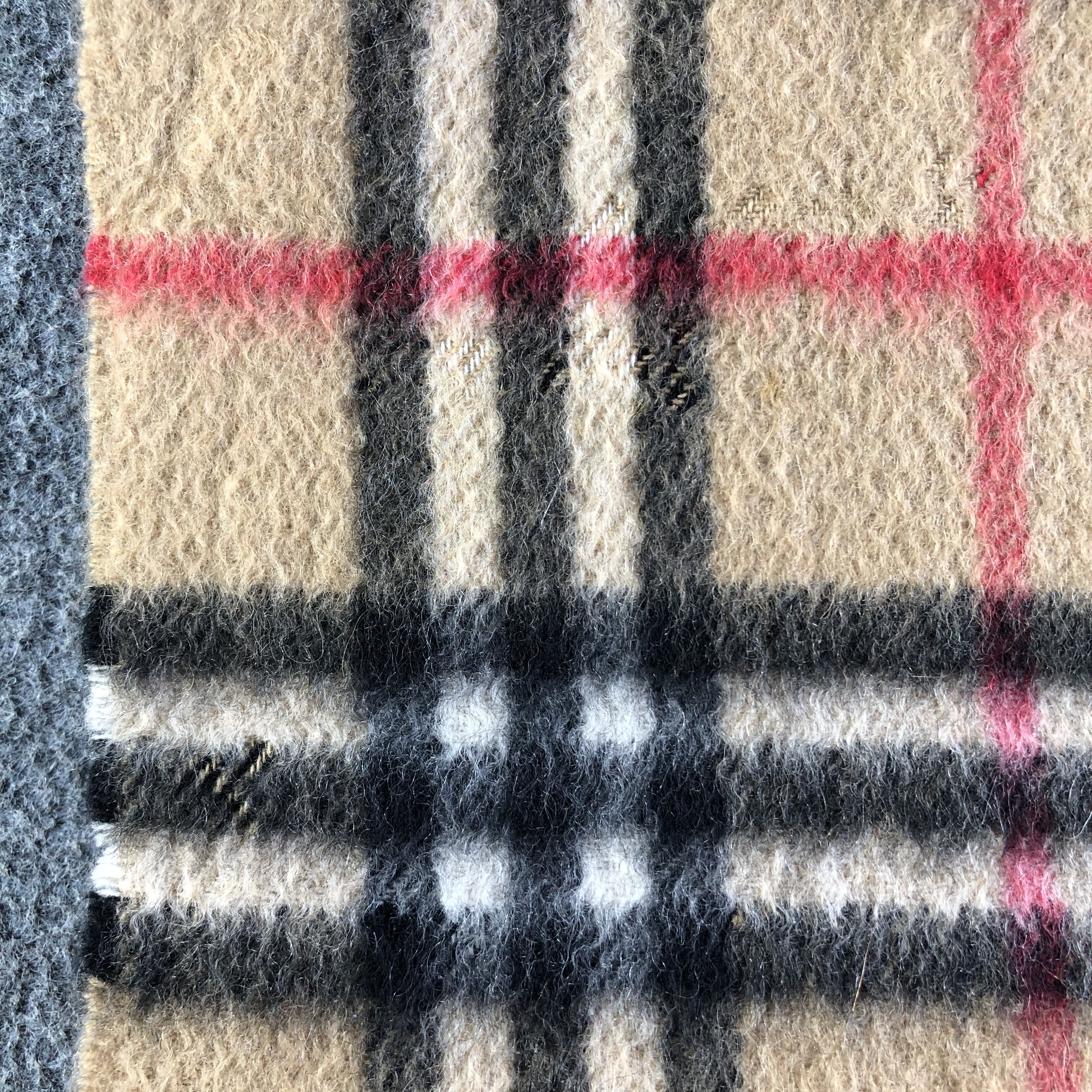 Burberry Burberrys Cashmere Scarf / Muffler / Neckwear Size ONE SIZE - 5 Thumbnail