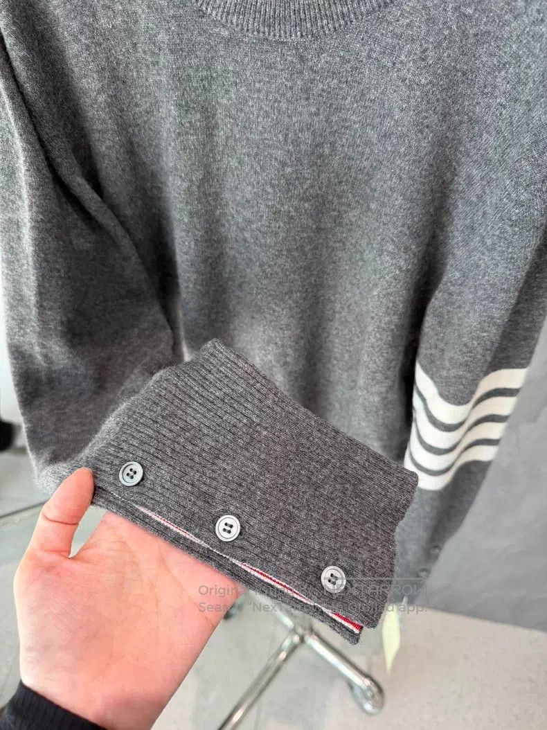 Thom Browne Thom Browne Crewneck cashmere sweater Size US S / EU 44-46 / 1 - 4 Thumbnail