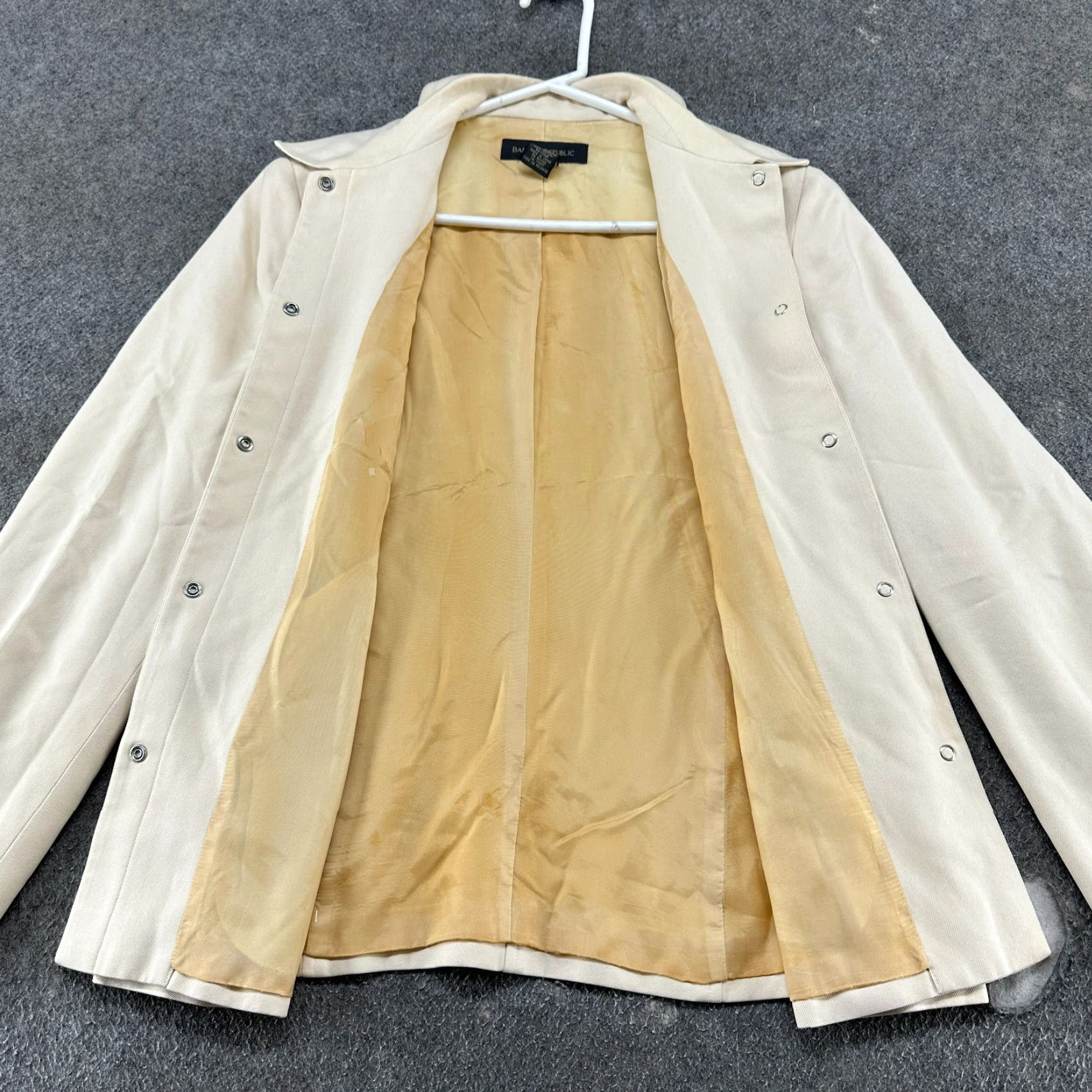 Banana Republic VINTAGE Banana Republic Jacket Womens 8 Cream Coat Lined Rayon Snap Business 90s Size M / US 6-8 / IT 42-44 - 2 Thumbnail