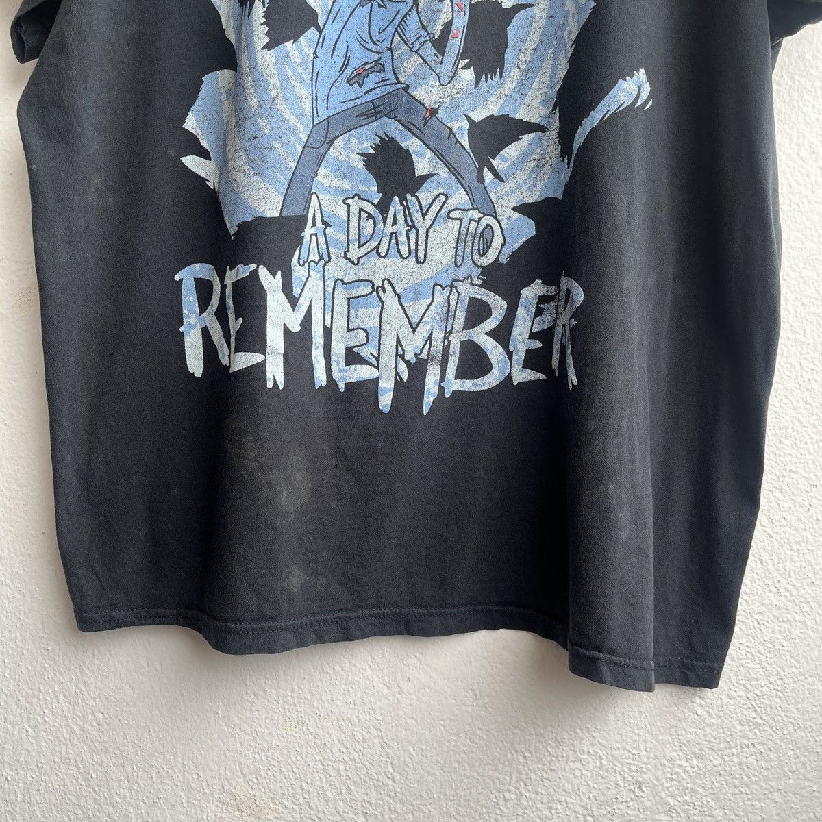 Band Tees VINTAGE Y2K A DAY TO REMEMBER ROCK BAND TSHIRT Size US XL / EU 56 / 4 - 10 Thumbnail