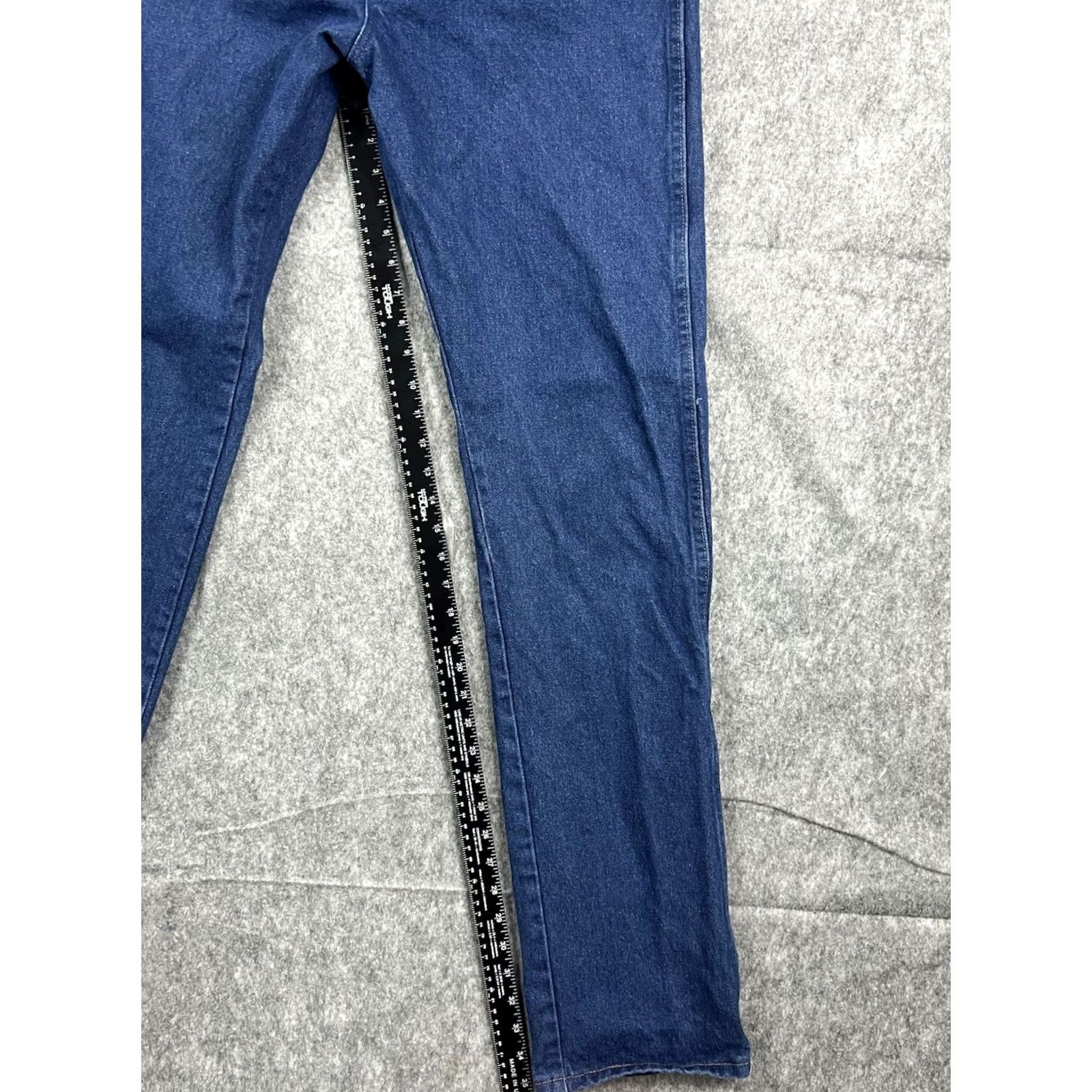 Wrangler VINTAGE Wrangler Women Cowboy Cut Straight Jeans Dark Wash 13x36 Regular 31x36 Blue Cowboy 5-Pocket Zipper Button Size 34" / US 12 / IT 48 - 4 Thumbnail