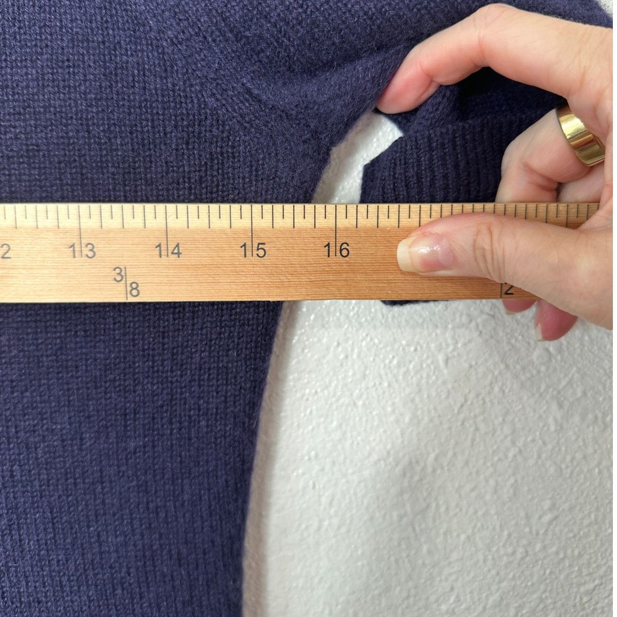 Burberry Burberry Dark Purple Round Neck Cuffed Button Neck Sweater Size S / US 4 / IT 40 - 13 Thumbnail