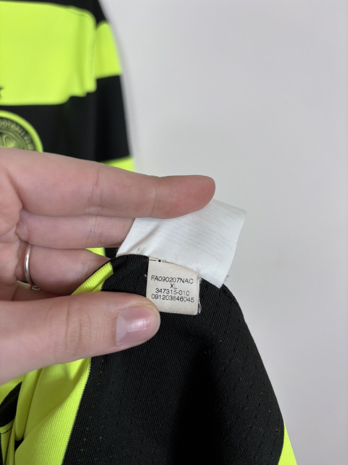 Nike Nike Celtic FC 2009/2011 Away Football Soccer Jersey Shirt Size US XL / EU 56 / 4 - 16 Thumbnail