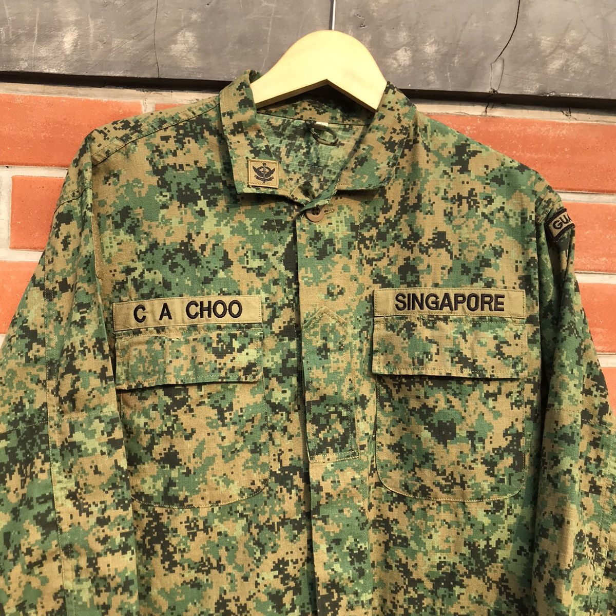 Army Of Me Singapore Army Milittary Official SAF Shirt Man Pixelised Size US L / EU 52-54 / 3 - 4 Thumbnail