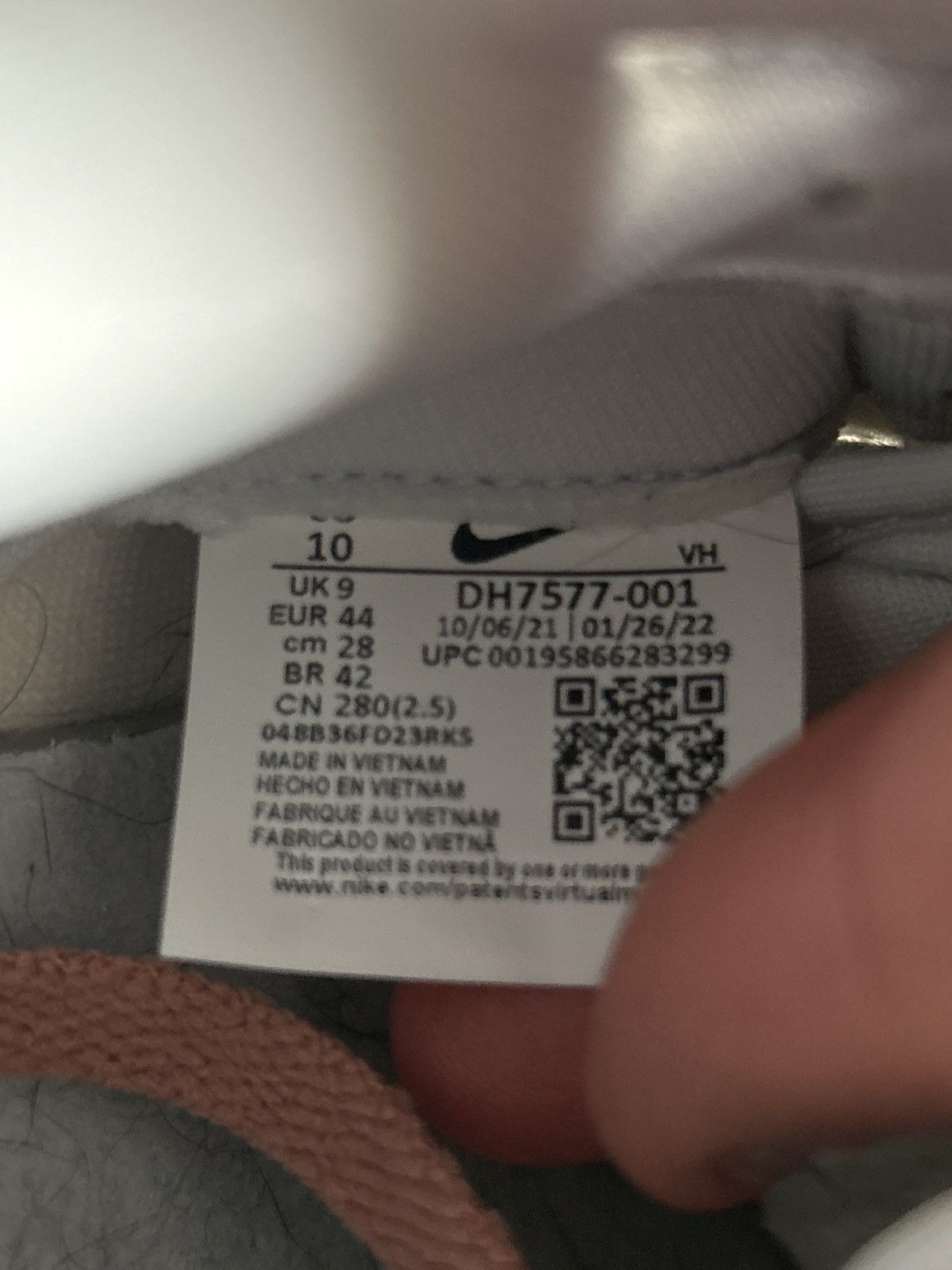 Nike Nike Dunk Low “Fossil Rose” Size US 10 / EU 43 - 6 Thumbnail