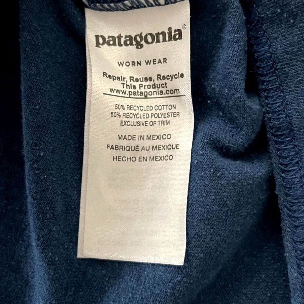 Patagonia Patagonia Line Logo Badge Responibili-Tee Short Sleeve Shirt Size M Blue Mens Size US M / EU 48-50 / 2 - 6 Thumbnail