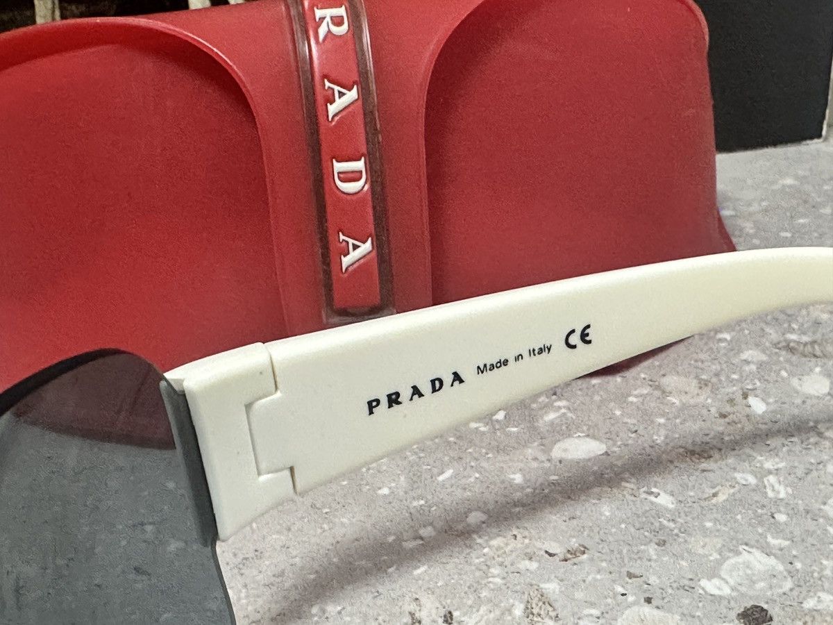 Prada Prada SPS 07F 4AO-1A1 125 vintage Luxury sunglasses Size ONE SIZE - 8 Thumbnail