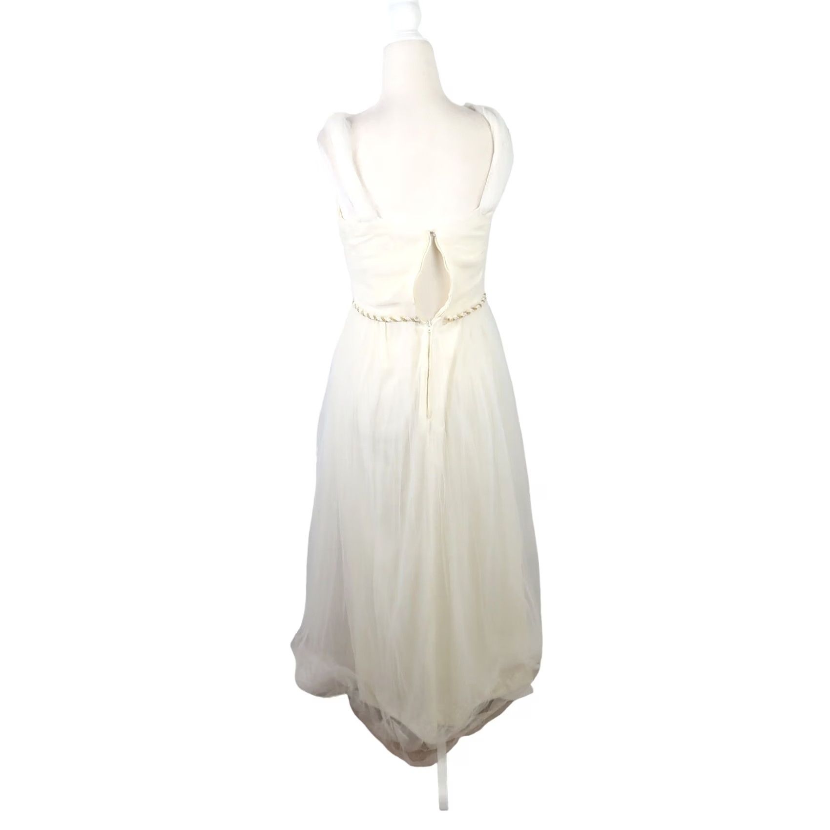 Vintage VINTAGE 70s cream ruched satin and tulle midi party dress XS dress Women XXS Midi Cream 70s party dress Women Size XS / US 0-2 / IT 36-38 - 4 Thumbnail