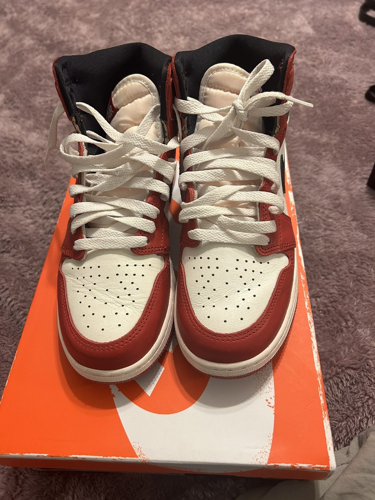 Jordan Brand Jordan 1 Chicago Lost & Found Size US 6.5 / EU 39-40 - 3 Thumbnail