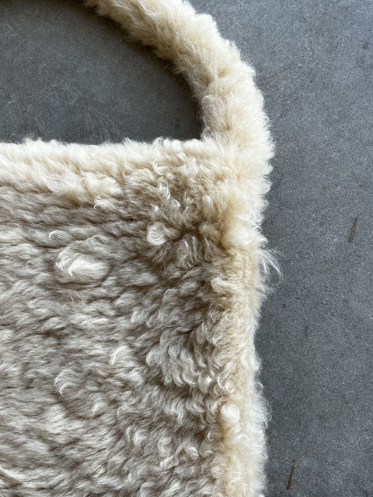 ERL ERL Shearling Messenger Bag (unisex) Size ONE SIZE - 7 Thumbnail