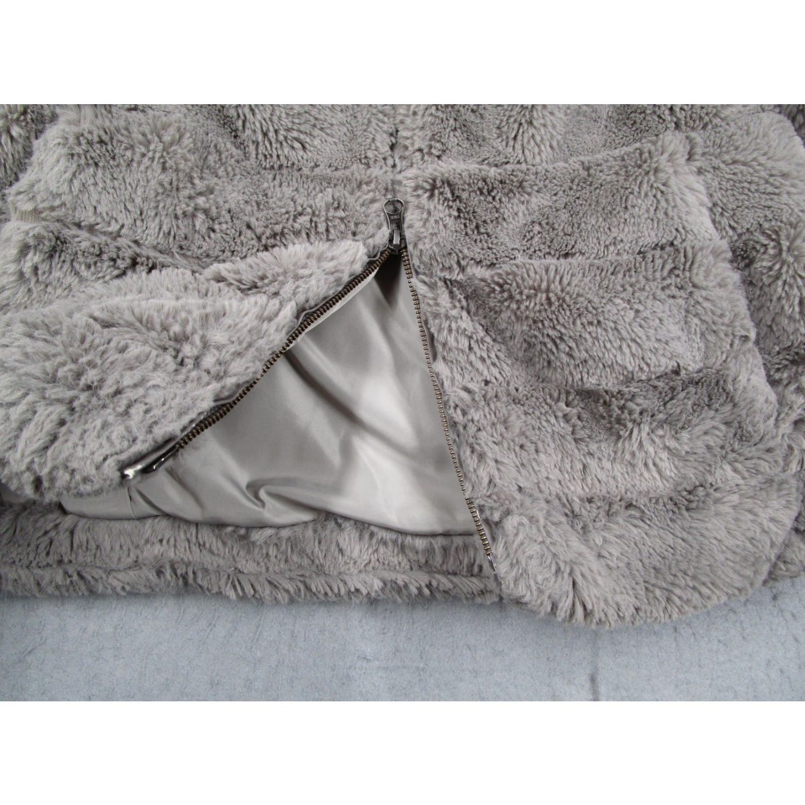 Vintage Dylan Los Angeles Jacket Womens Large Gray Faux Fur YKK Zip Plush Stand Collar Size L / US 10 / IT 46 - 3 Thumbnail