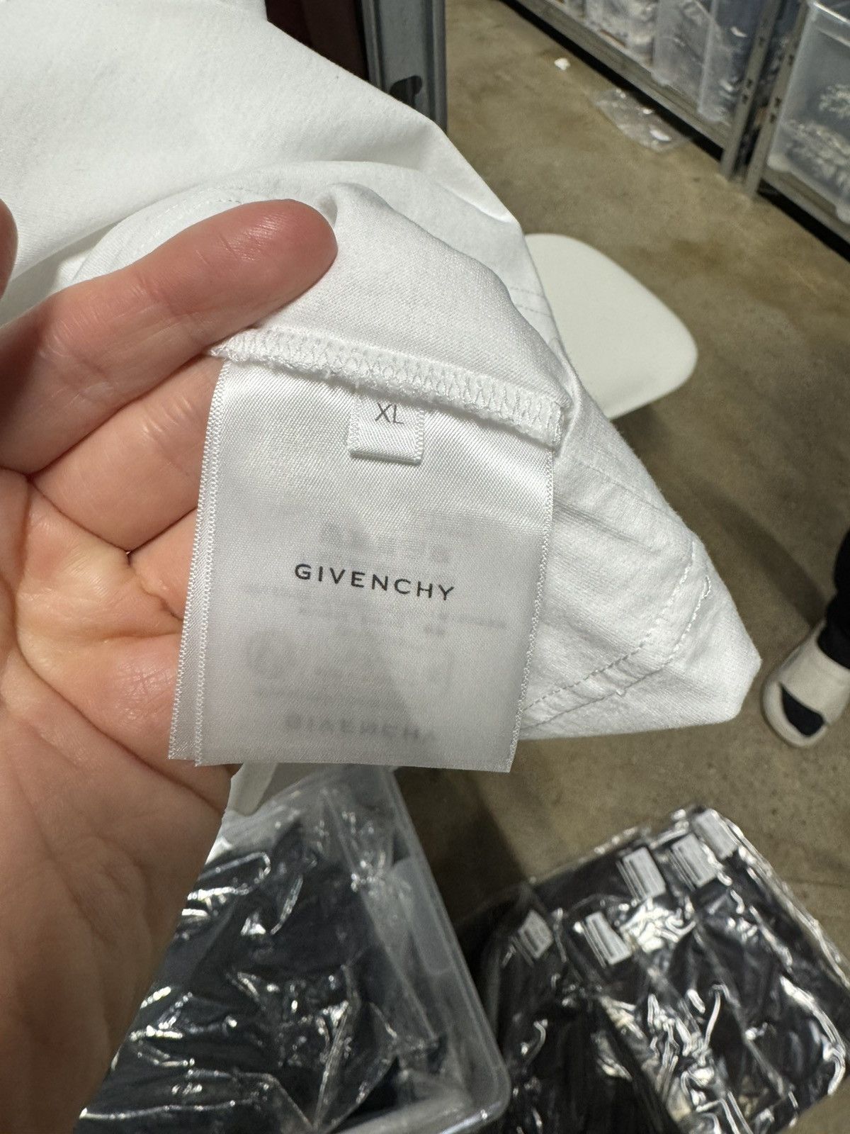 Givenchy Givenchy Logo T-Shirt NEW 650$ Size US XL / EU 56 / 4 - 5 Thumbnail