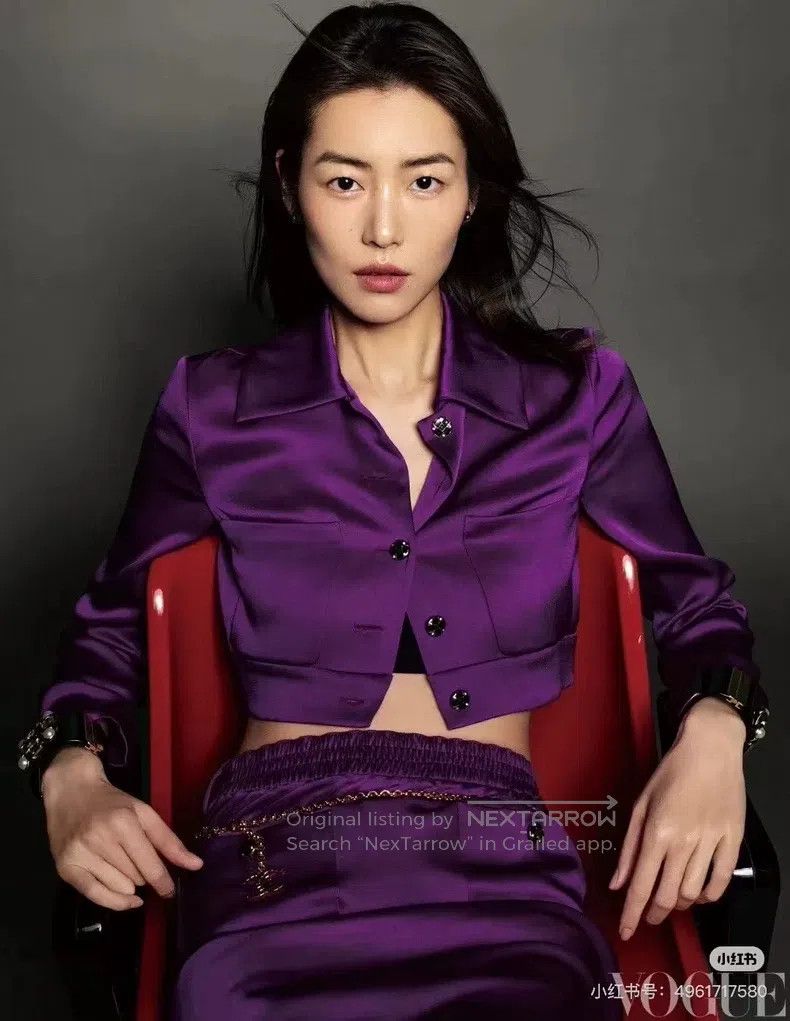 Chanel Chanel Purple silk gemstone button shirt Size XS / US 0-2 / IT 36-38 - 4 Thumbnail