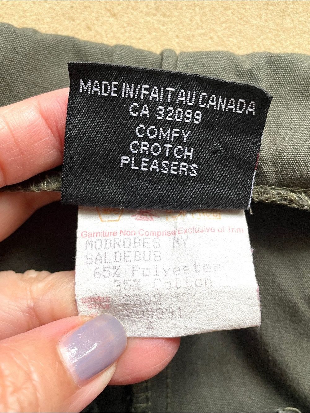 Vintage Vintage Modrobes Khaki Cargo Shorts - Medium 🇨🇦 Size US 35 - 8 Thumbnail