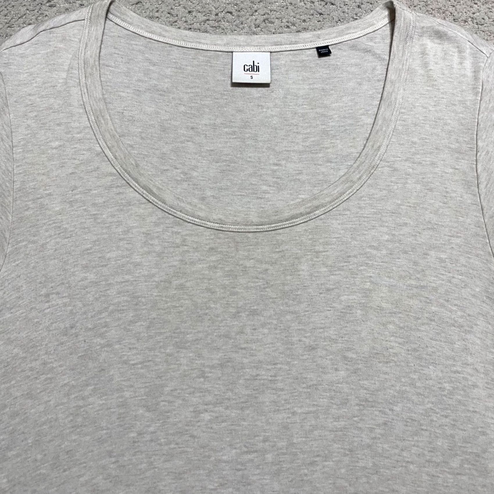 Vintage CAbi Shirt Blouse Gray Round Neck Ruffle Short Sleeve Small Women's Knit Polyester Rayon Regular XS? Size S / US 4 / IT 40 - 6 Thumbnail