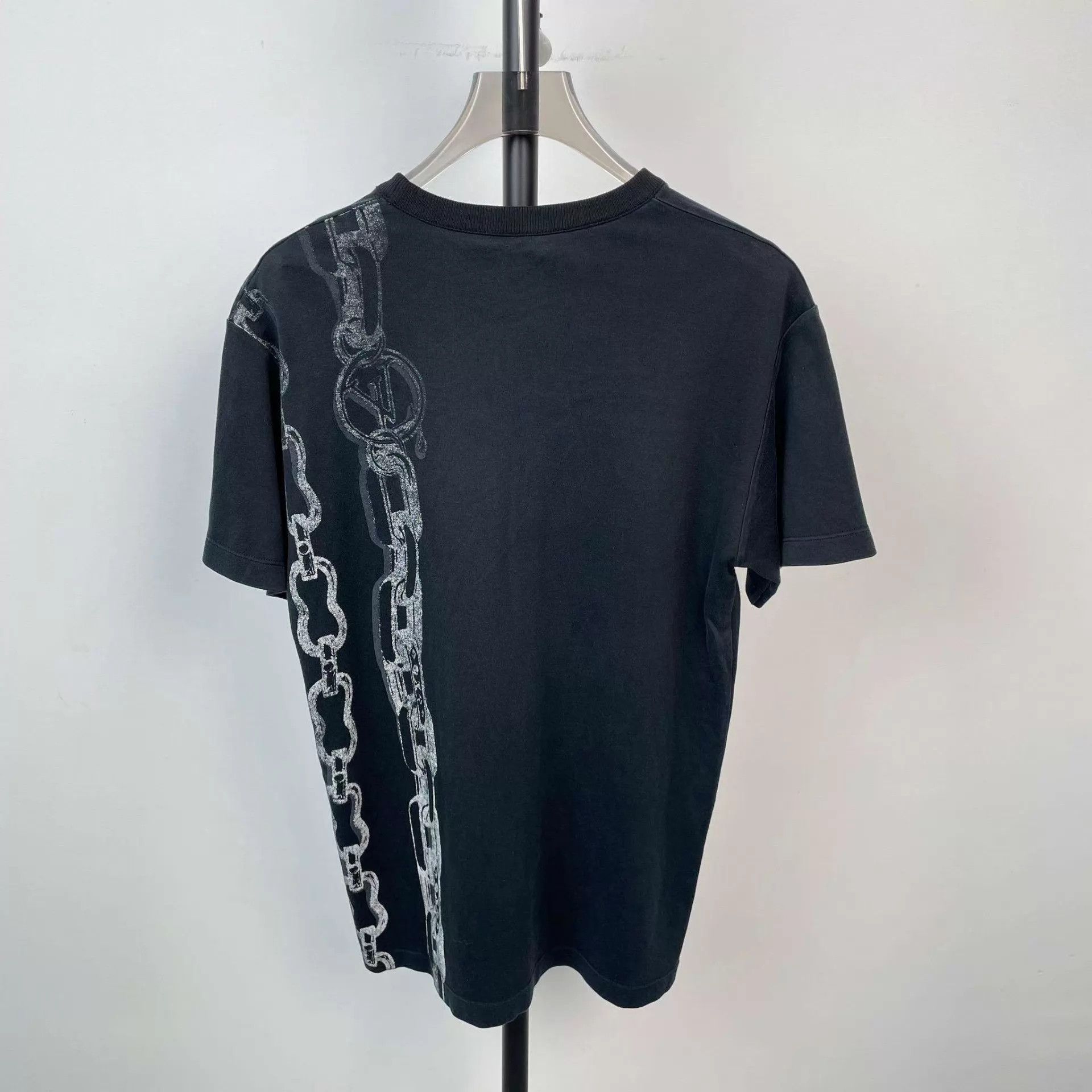Louis Vuitton LV Chain Crew Neck Base Short Sleeve XS Size US XS / EU 42 / 0 - 2 Thumbnail