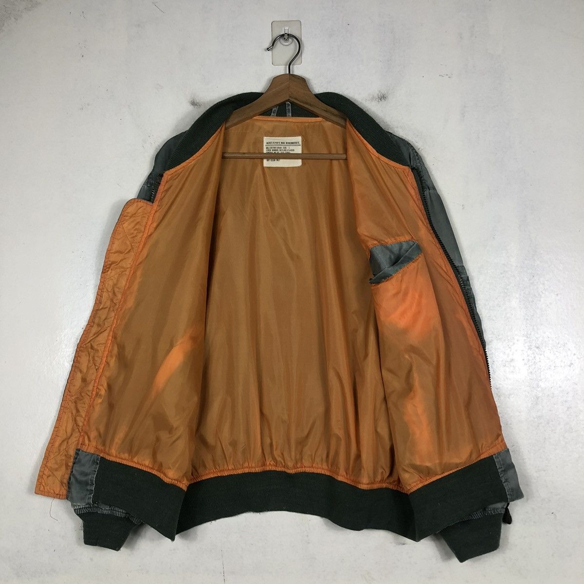 Vintage 📌VINTAGE MILITARY BOMBER FLY JACKET BUZZ RICKSON DESIGN Size US L / EU 52-54 / 3 - 14 Thumbnail