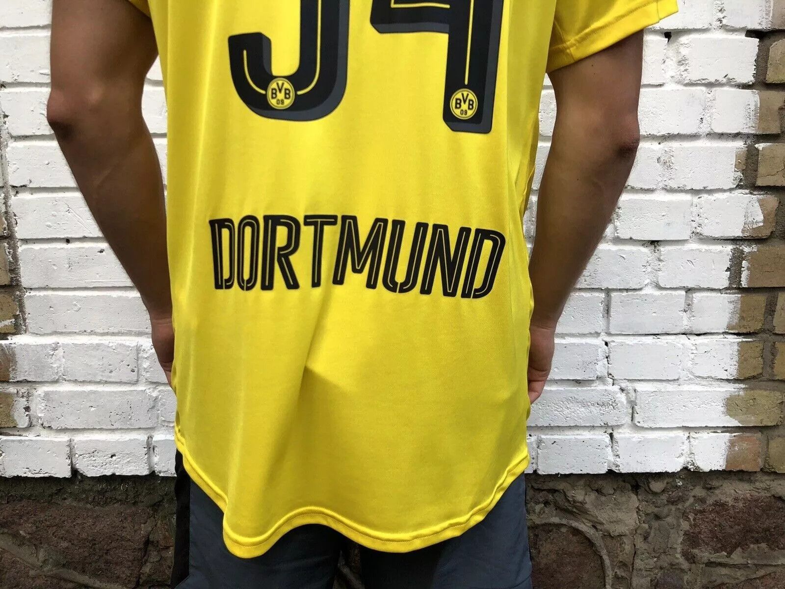 Puma BORUSSIA DORTMUND 2016 2017 HOME FOOTBALL JERSEY LARSEN Size US XL / EU 56 / 4 - 7 Thumbnail