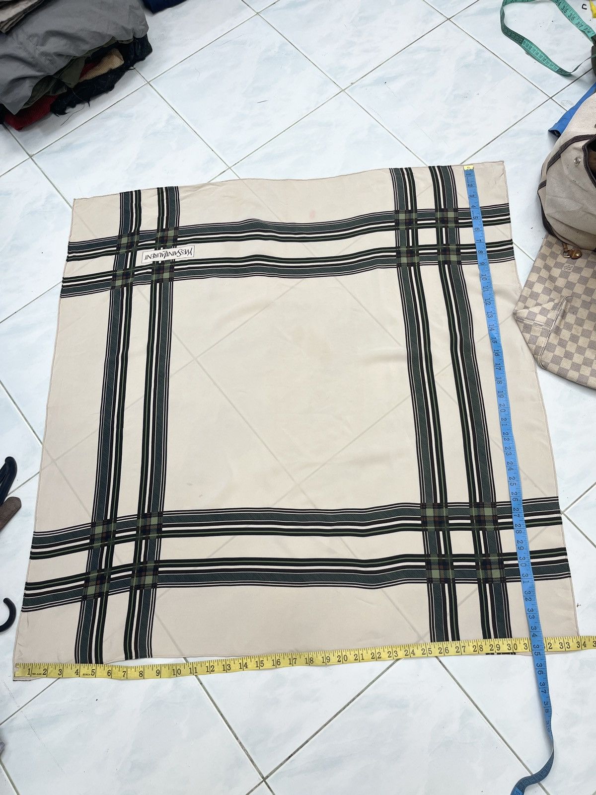 Yves Saint Laurent 🔥🔥🔥STEALS YVES SAINT LAURENT SILK SCARF Size ONE SIZE - 20 Thumbnail