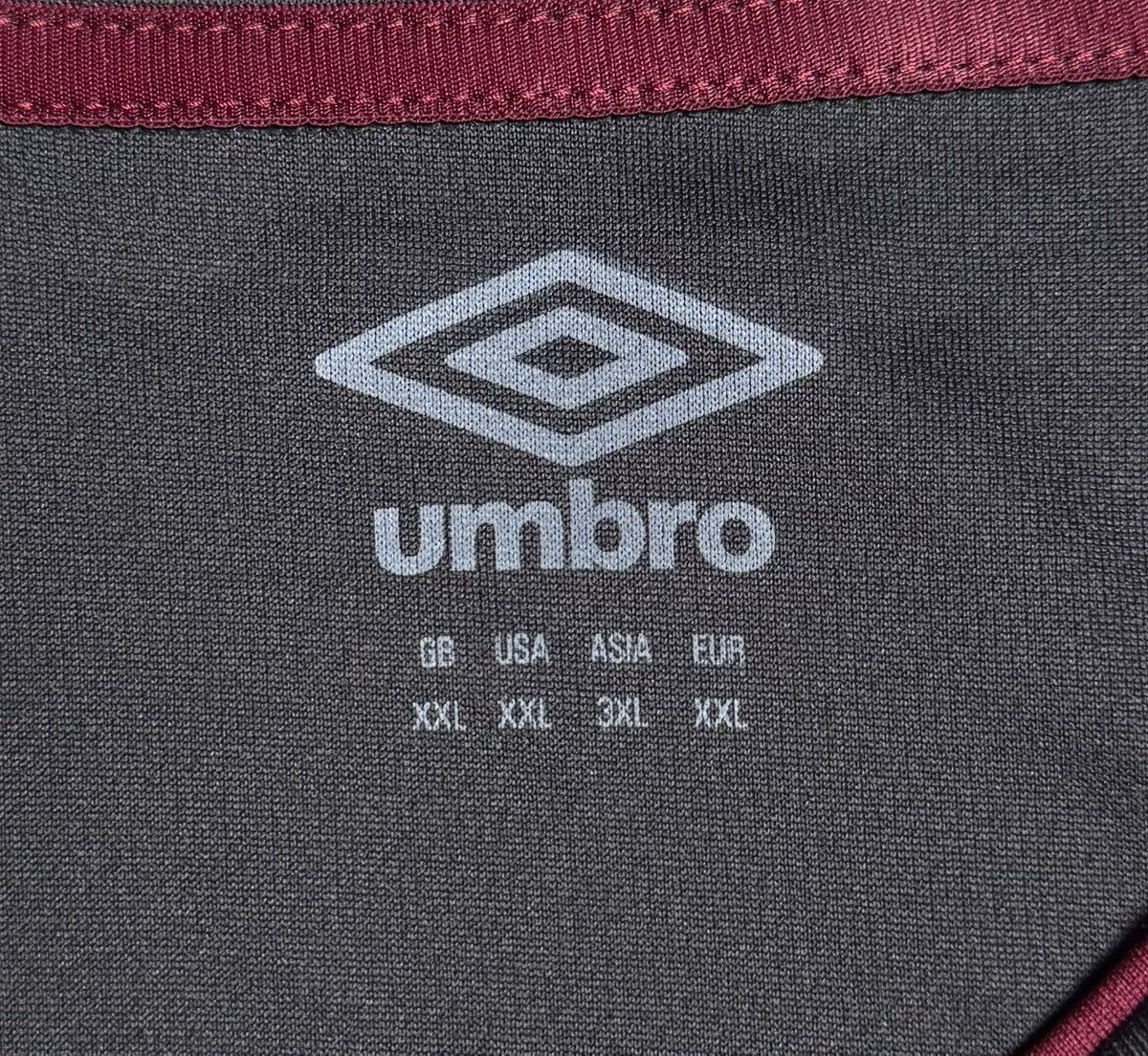 Umbro Burnley 2020 2021 Away Football Shirt Soccer Jersey Umbro Size US XXL / EU 58 / 5 - 10 Thumbnail