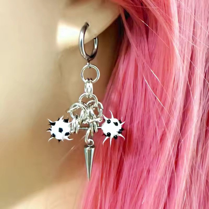 Other White Thorn Ball Rivet Earring Size ONE SIZE - 1 Thumbnail