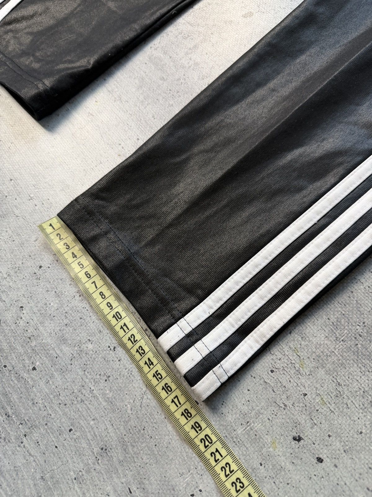 Adidas Vintage Adidas Pants Logo Rare Streetwear Casual Style VTg Size US 34 / EU 50 - 11 Thumbnail