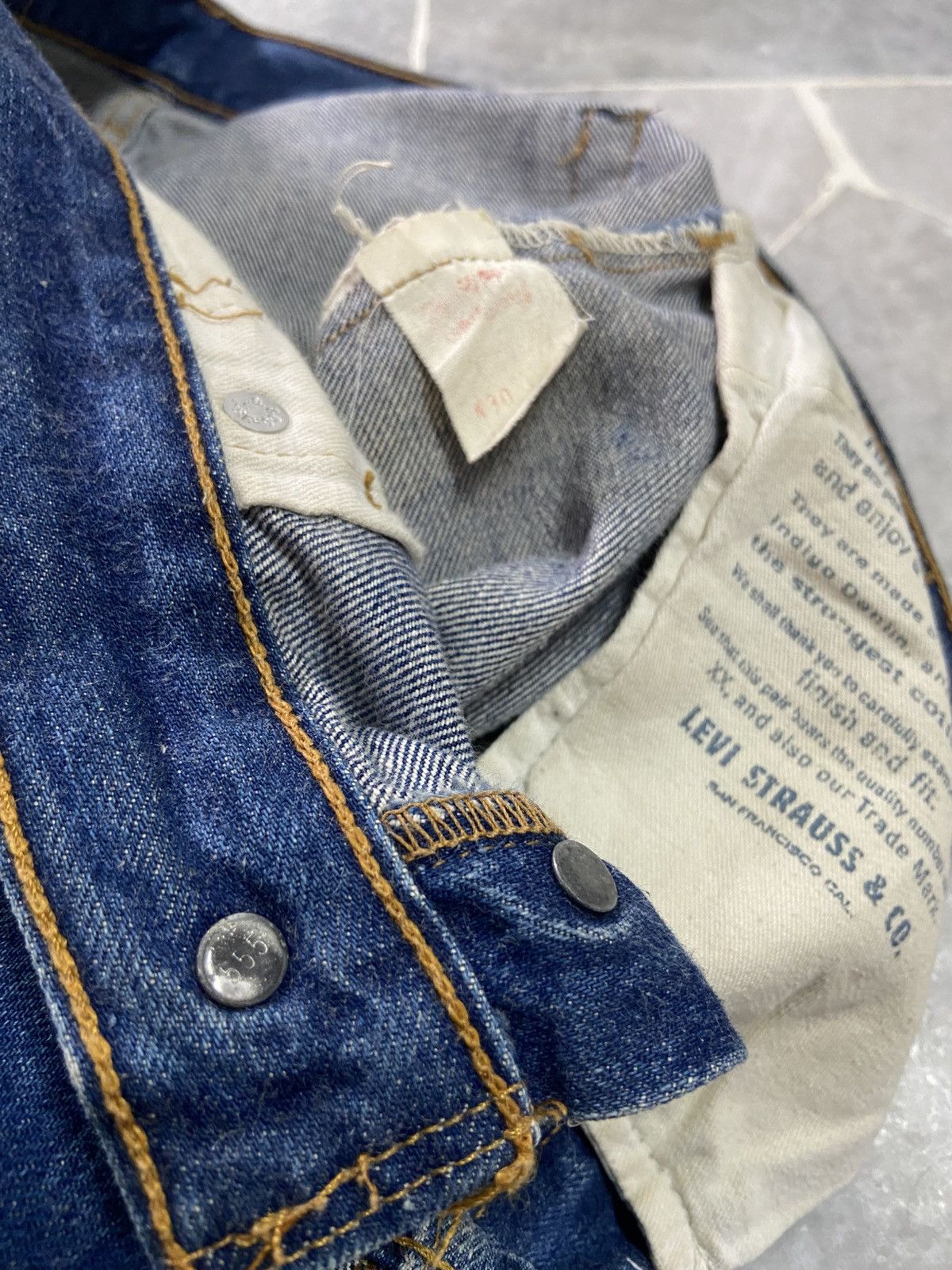 Levi's Vintage 70s Levis 501 Big E Selvedge jeans Size US 30 / EU 46 - 10 Thumbnail