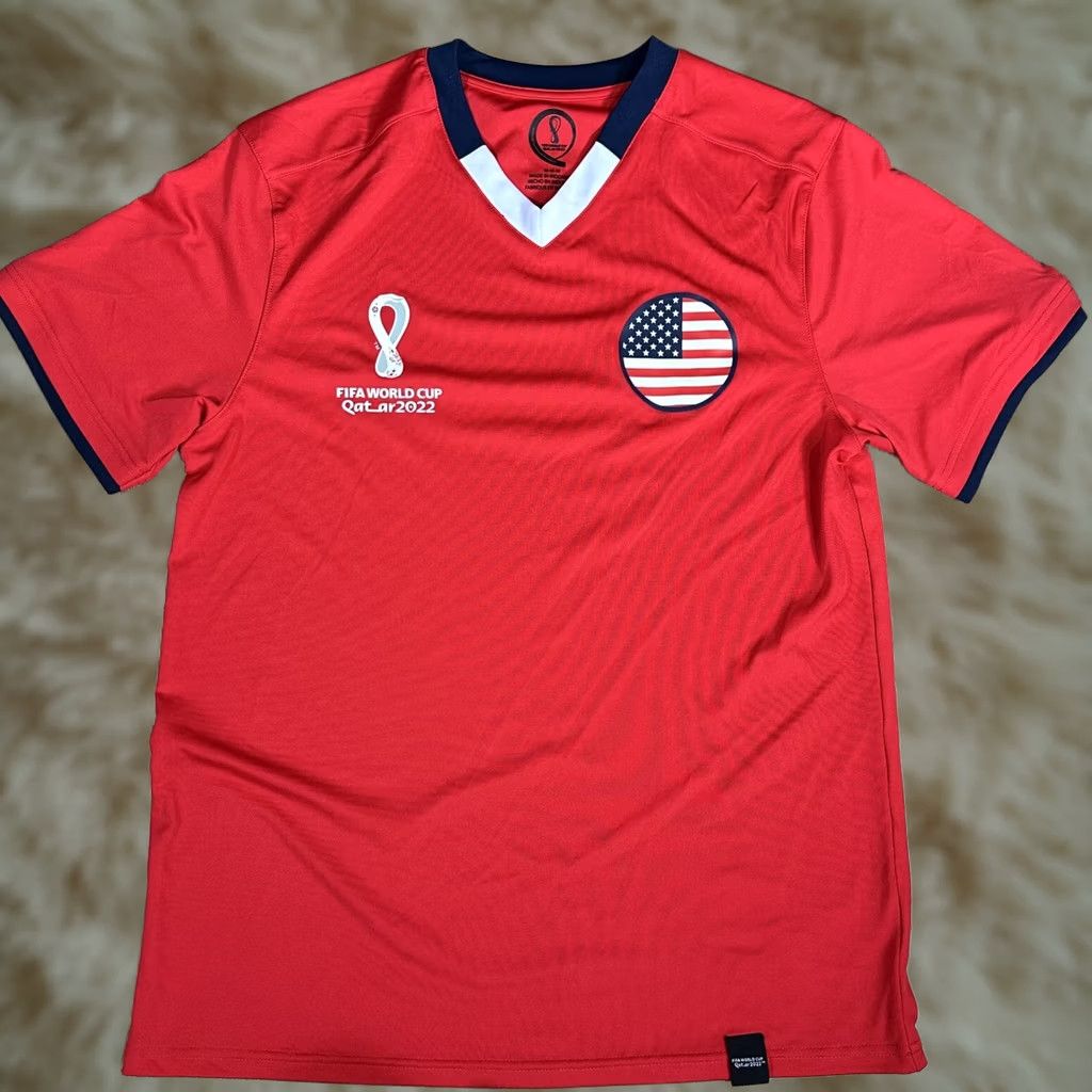 Vintage FIFA Men's World Cup Classic Short Sleeve Red Jersey USA Flag Sz M Shirt Size US M / EU 48-50 / 2 - 1 Thumbnail