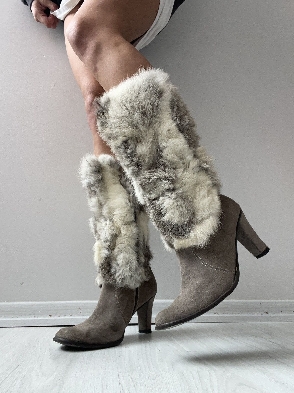 Vintage Vintage fur boots Size US 7.5 / IT 37.5 - 2 Thumbnail