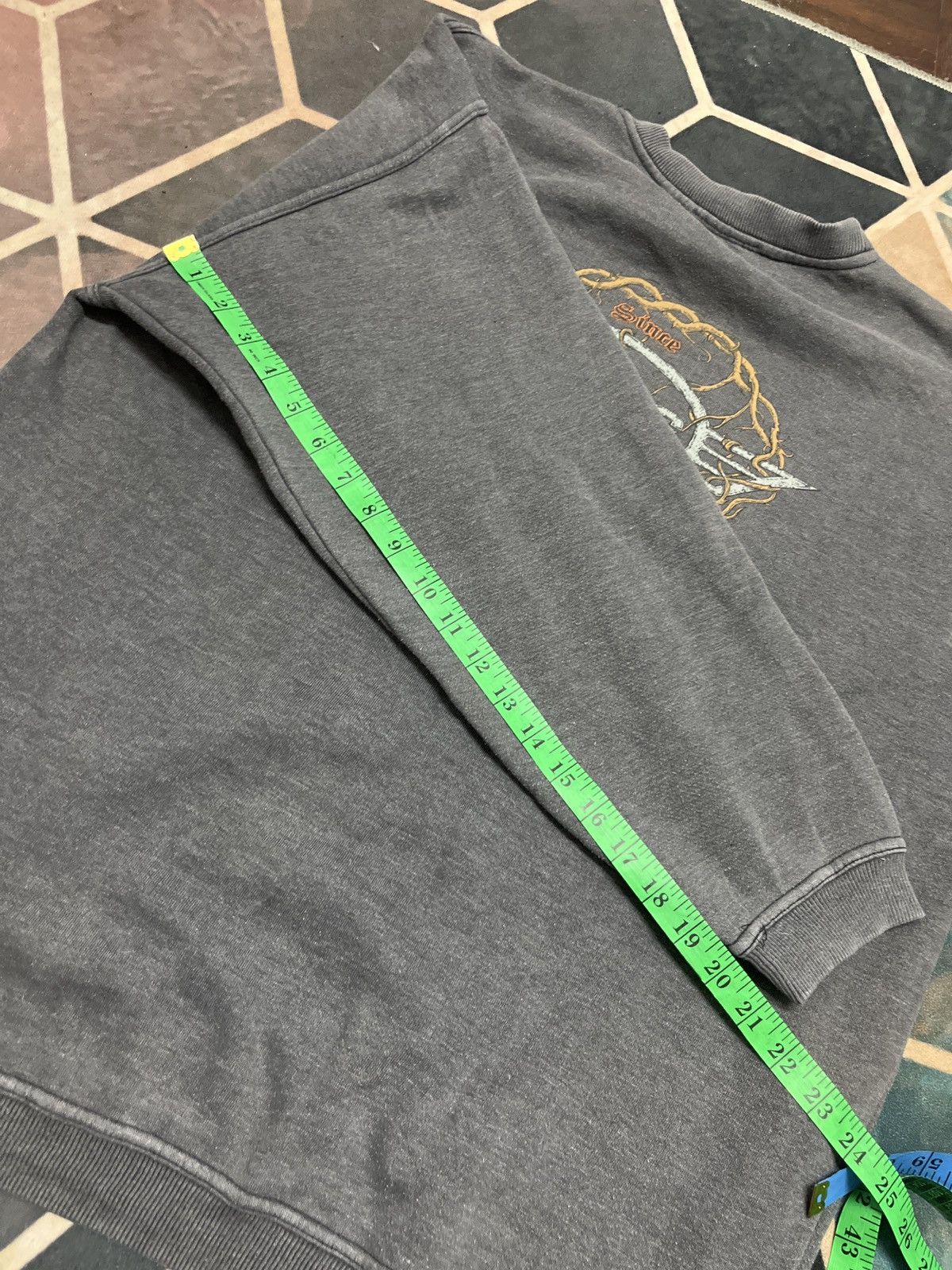 Powell Peralta 💥True Vintage 90s Tom SIMS SKATEBOARDS faded grey Sweatshirt Size US L / EU 52-54 / 3 - 12 Thumbnail