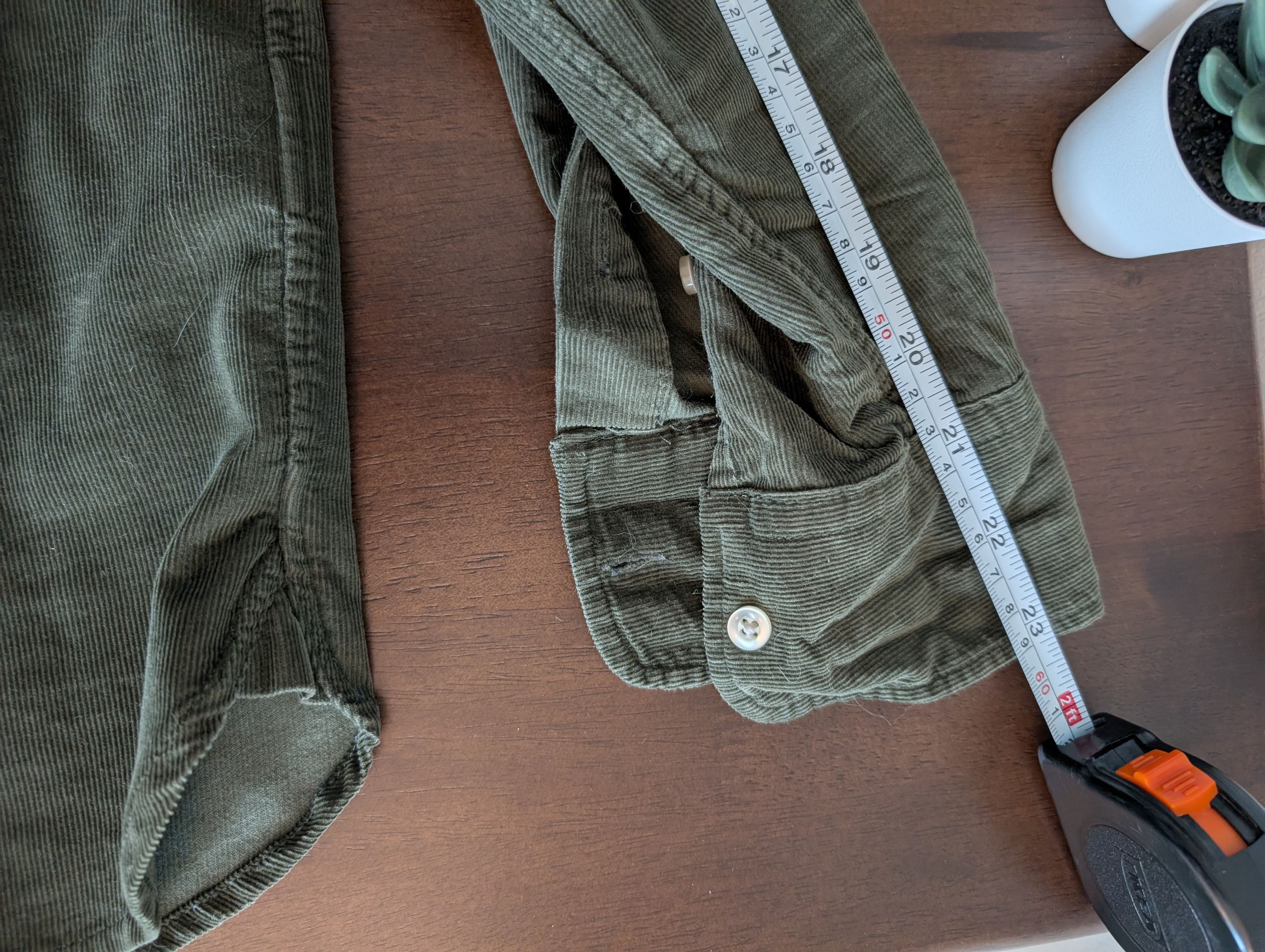Officine Generale Benoit patch pocket cotton corduroy shirt Size US S / EU 44-46 / 1 - 5 Thumbnail