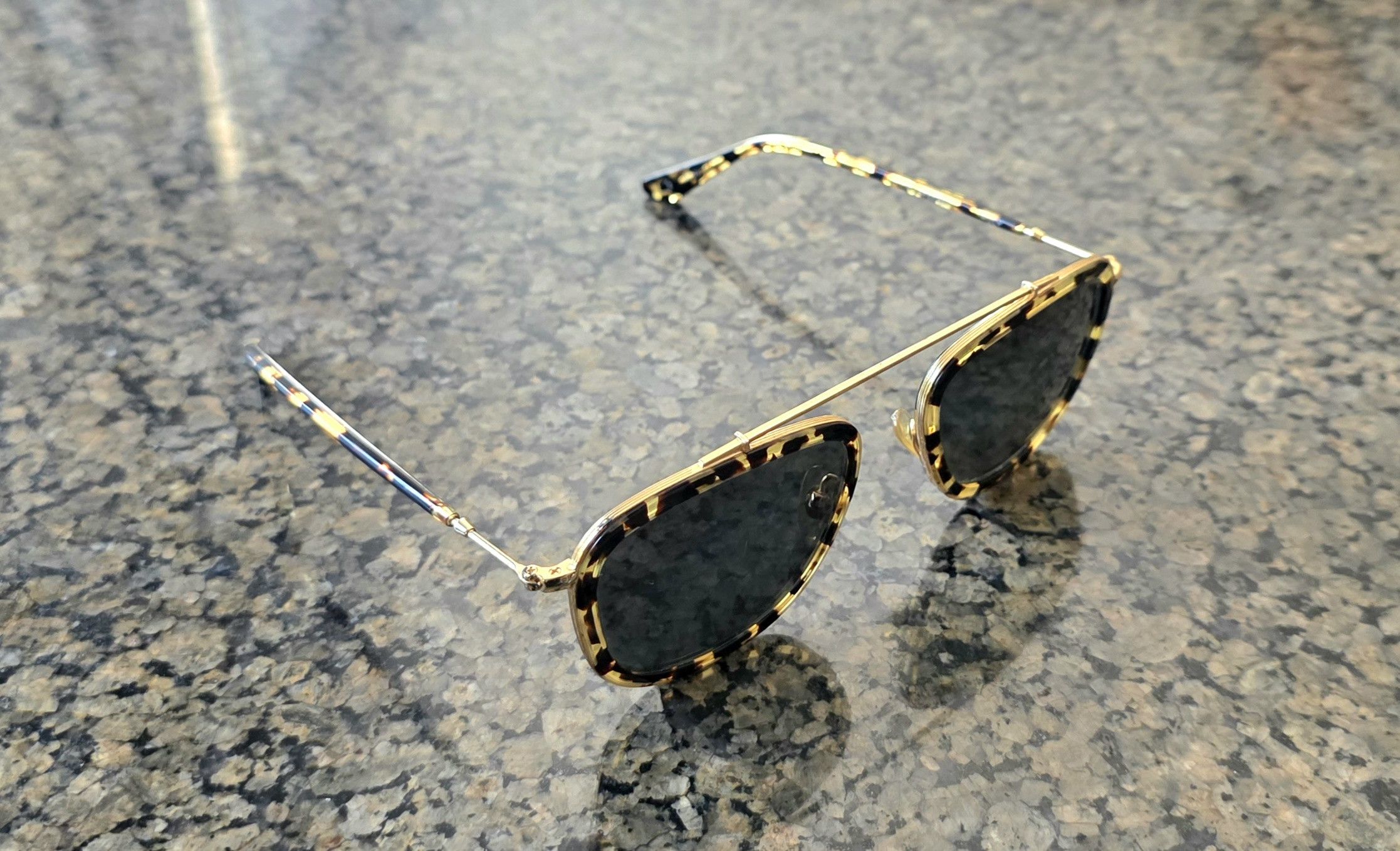 Krewe Krewe huey sunglasses Polar 53-20 Tortoise Adult Size ONE SIZE - 1 Thumbnail